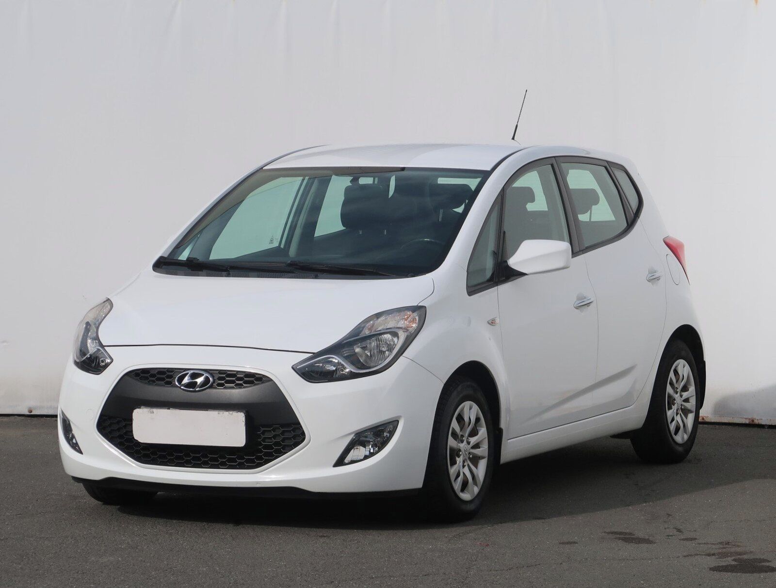 Hyundai ix20, 1.4 CVVT, Serv.kniha - fotka 2