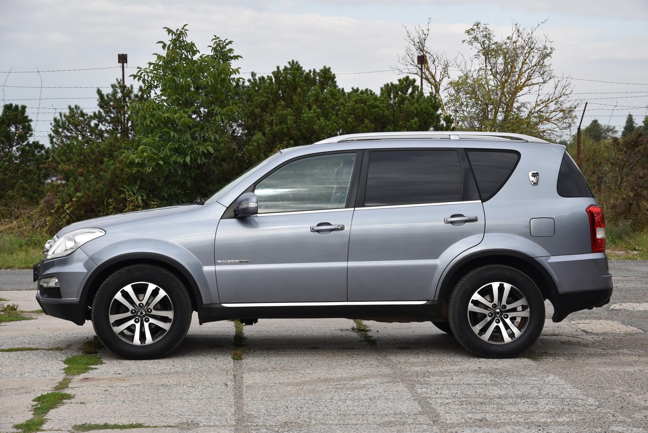 SsangYong Rexton, RX 200e-XDi 4WD A/T,KŮŽE,7MÍST - fotka 5