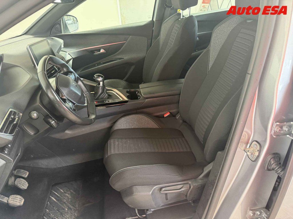 Peugeot 5008, 1.2 - fotka 6