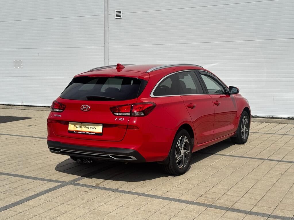 Hyundai i30, Smart 1.5 _ kW - fotka 5