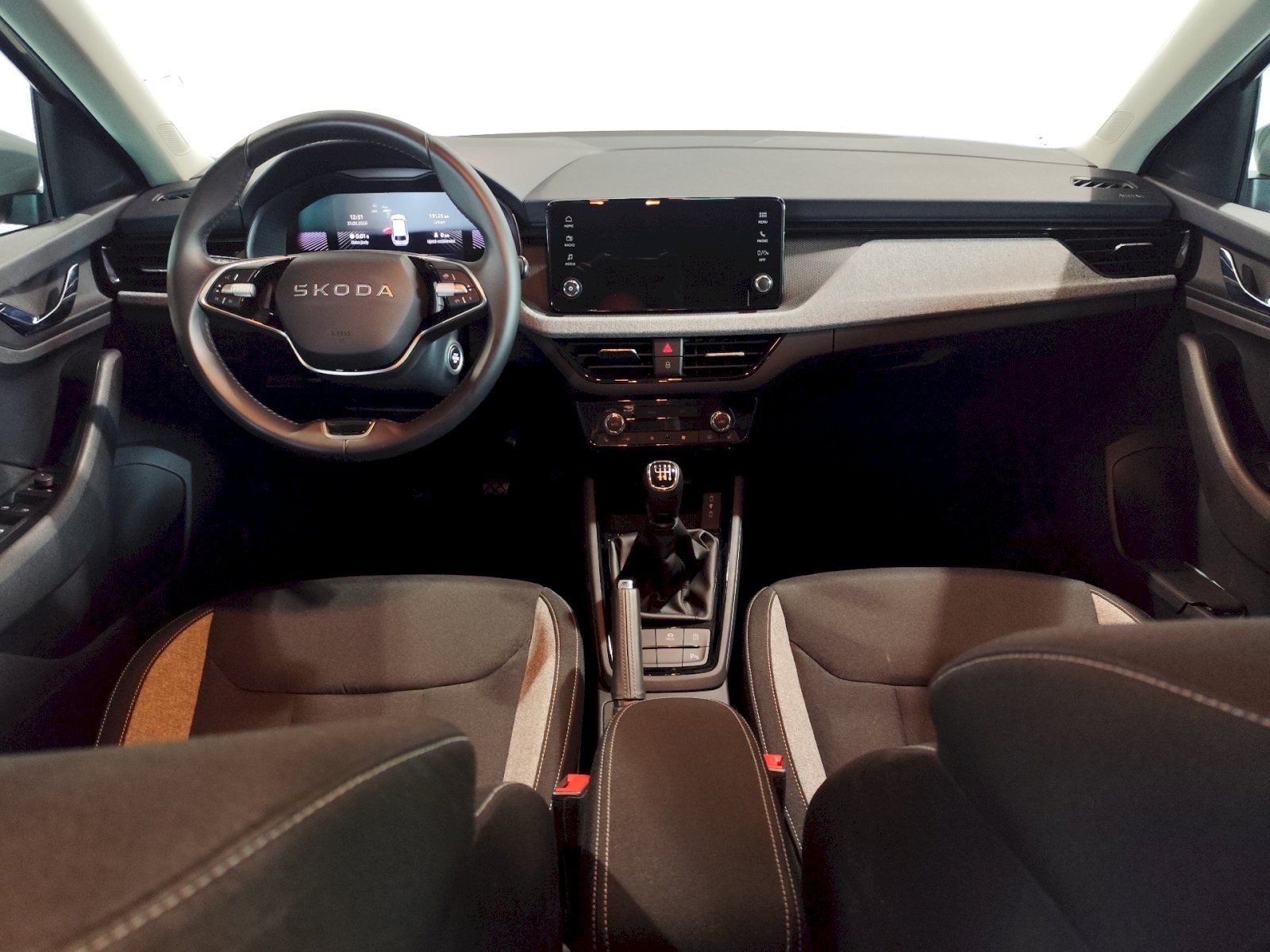 Škoda Scala, SCALA SELECTION 1.0 TSI 85 kW - fotka 5