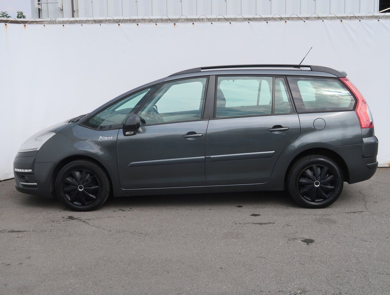Citroën Grand C4 Picasso, 1.6 HDi, 7 míst, po STK, Tažné - fotka 3