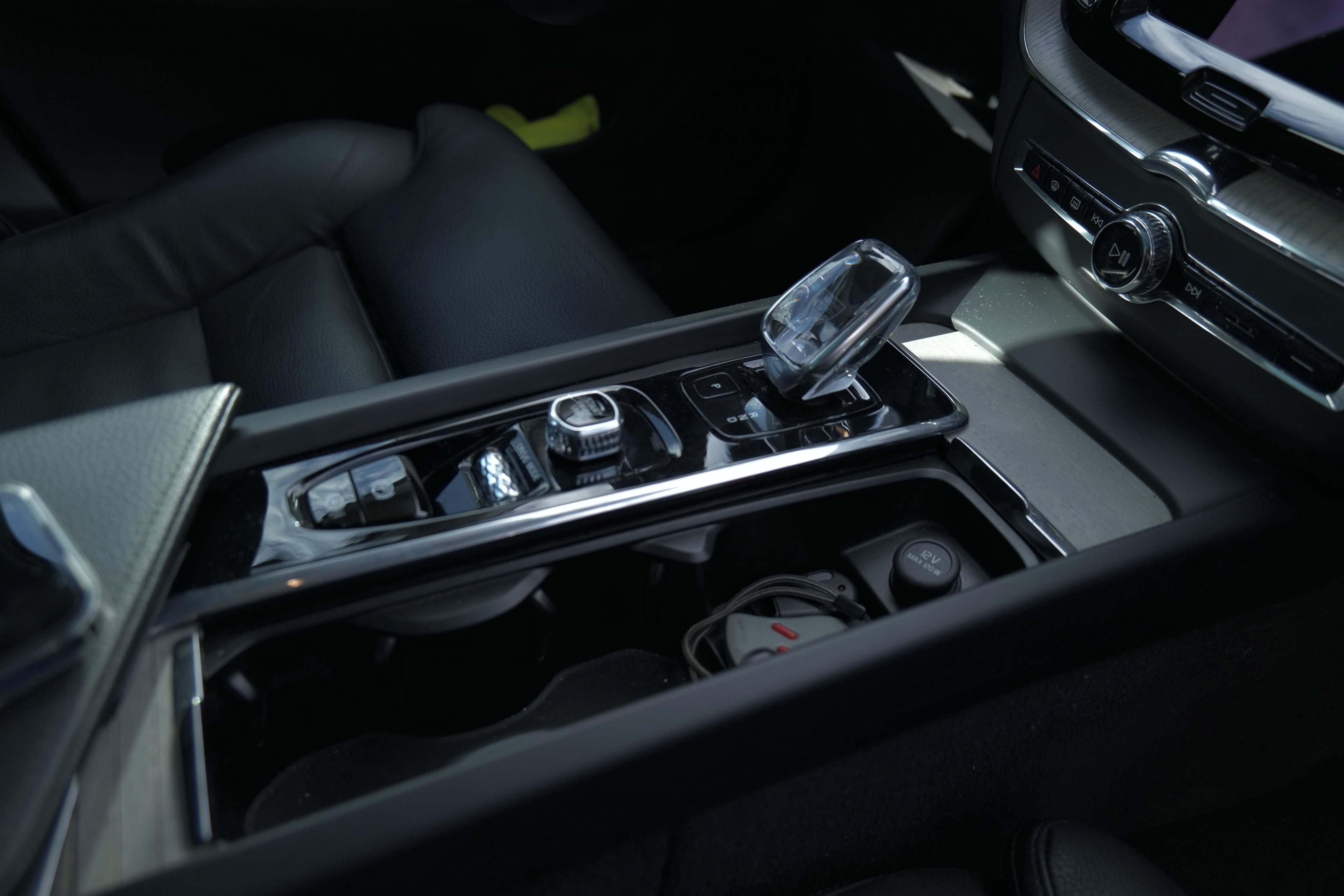 Volvo XC60 - fotka 4