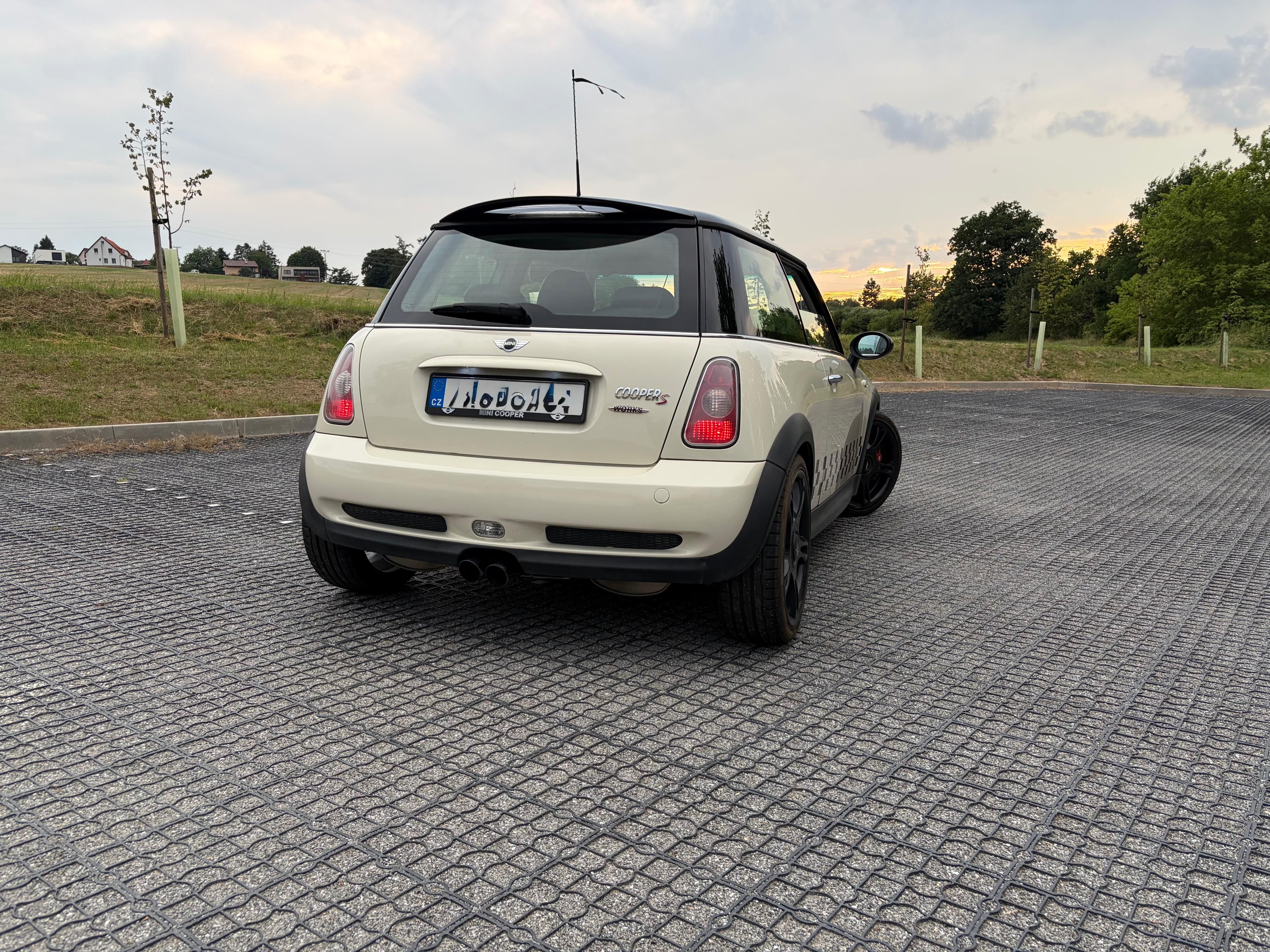 Mini Cooper S, John Cooper Works - 147kw - fotka 6
