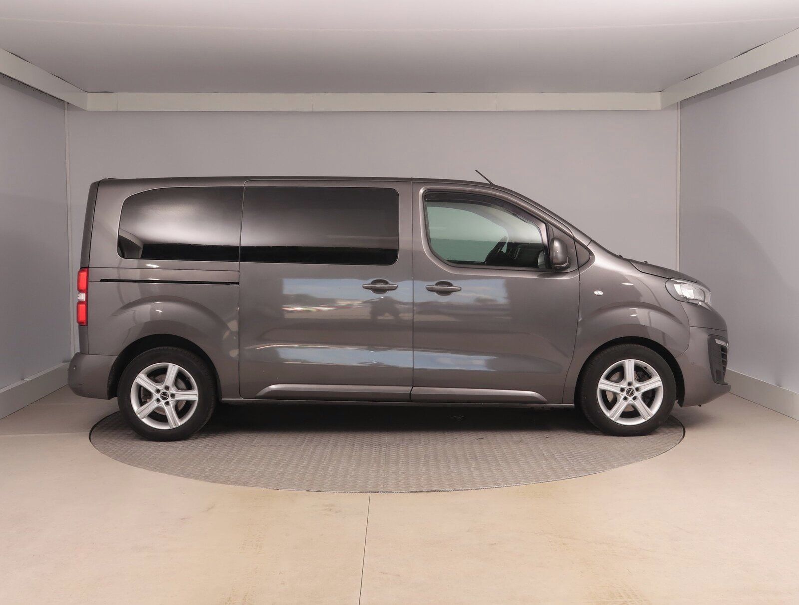 Peugeot Traveller, 2.0 BlueHDi, Klima, ČR - fotka 6