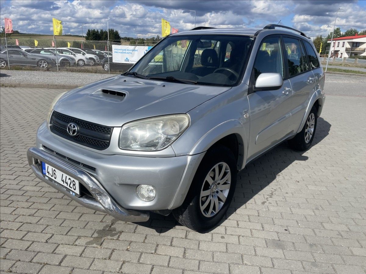 Toyota Rav4, 2,0 D-4D 85kw Klima 4x4 po STK