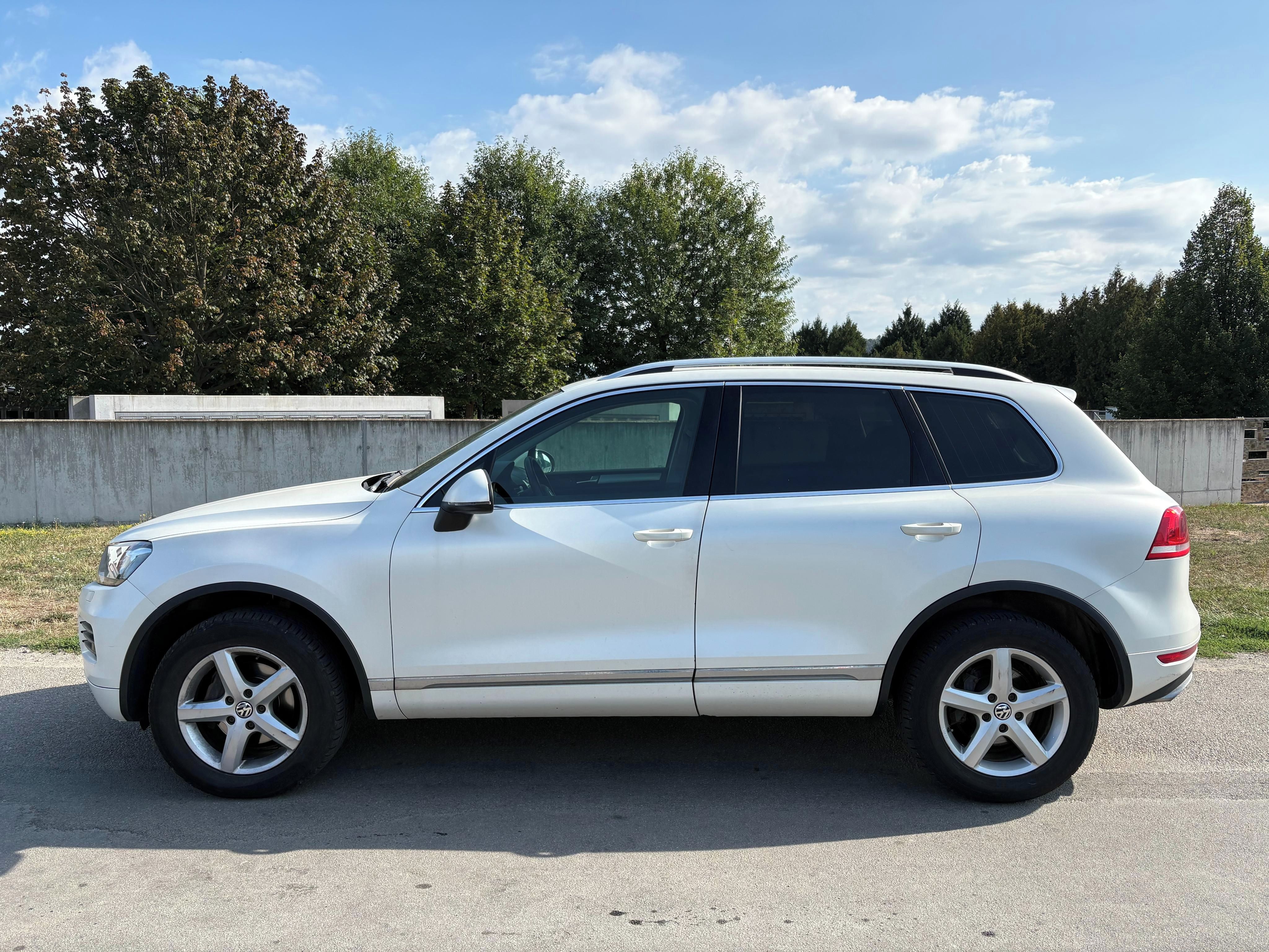 Volkswagen Touareg, 3.0TDi-176kW 4X4 Nové v ČR - fotka 3