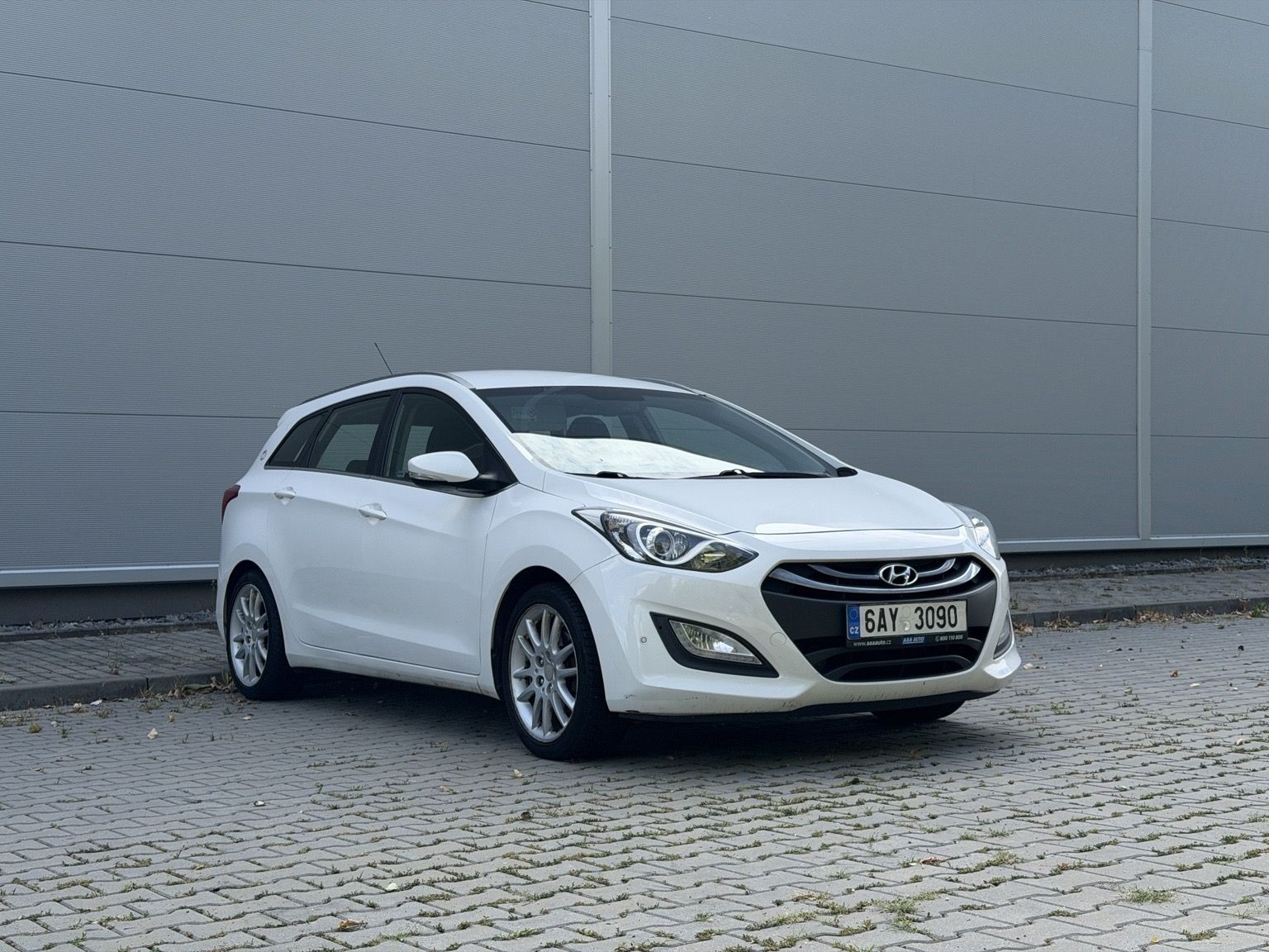 Hyundai i30, Hyundai i30 | 1.6 GDI 99 kW - fotka 3