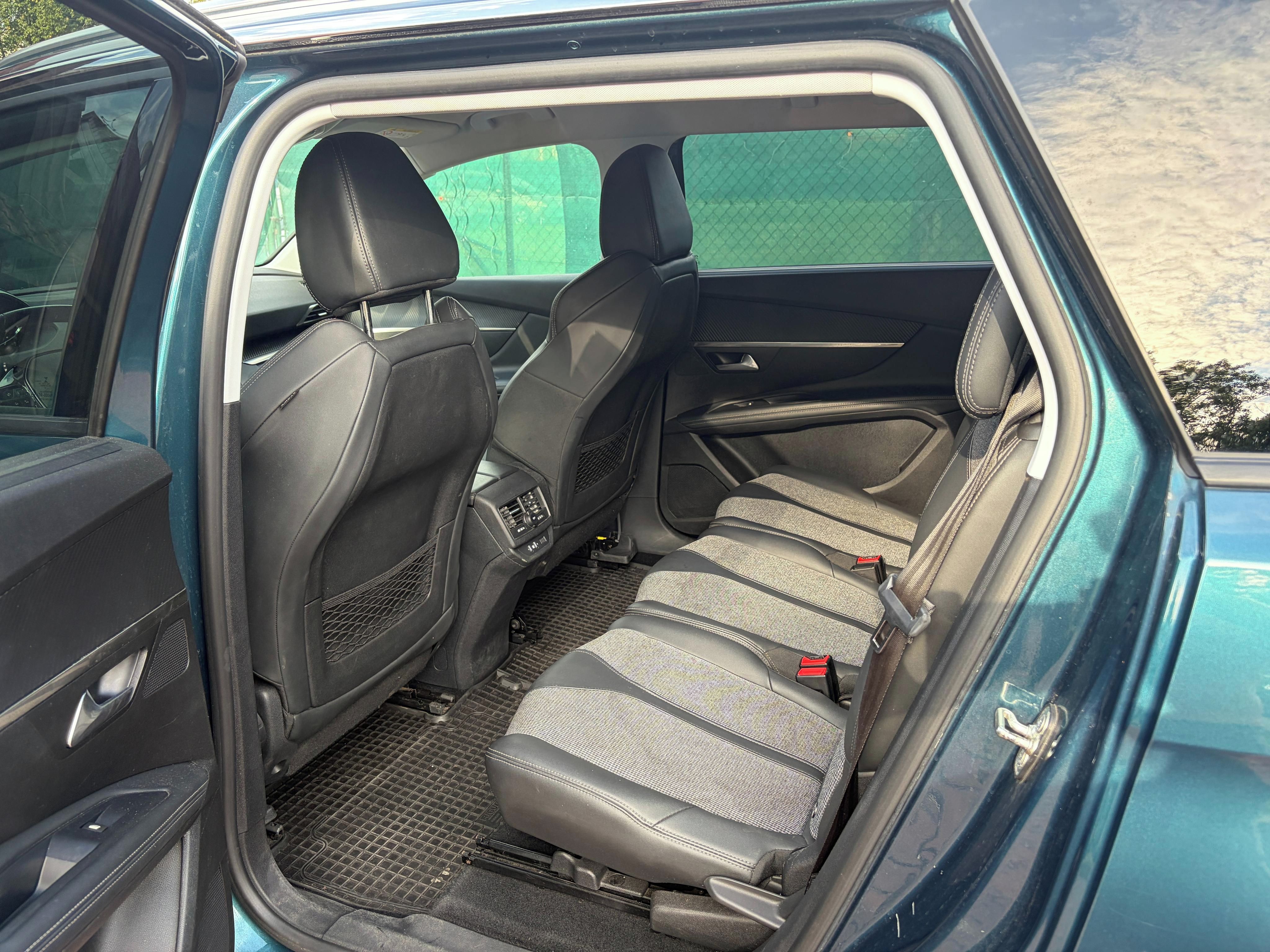 Peugeot 5008, 1.2PT, 96kw, ČR, tažné, - fotka 5