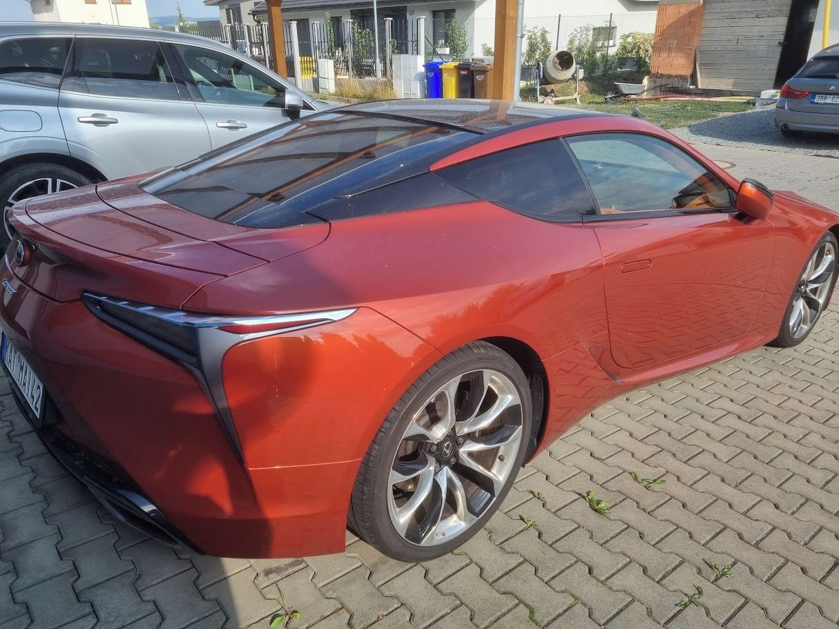 Lexus LC 500 - fotka 5