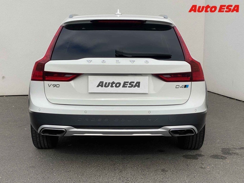 Volvo V90, 2.0D - fotka 5