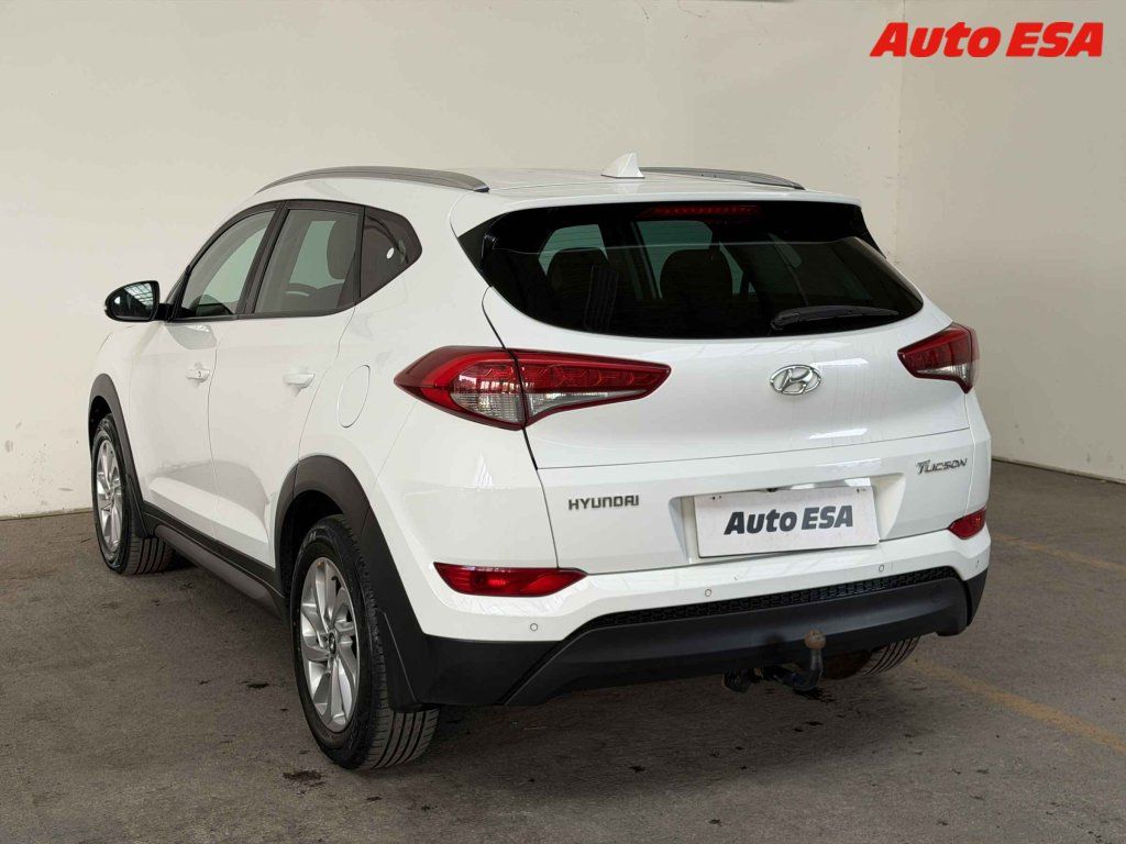 Hyundai Tucson, 1.7 CRDI - fotka 6