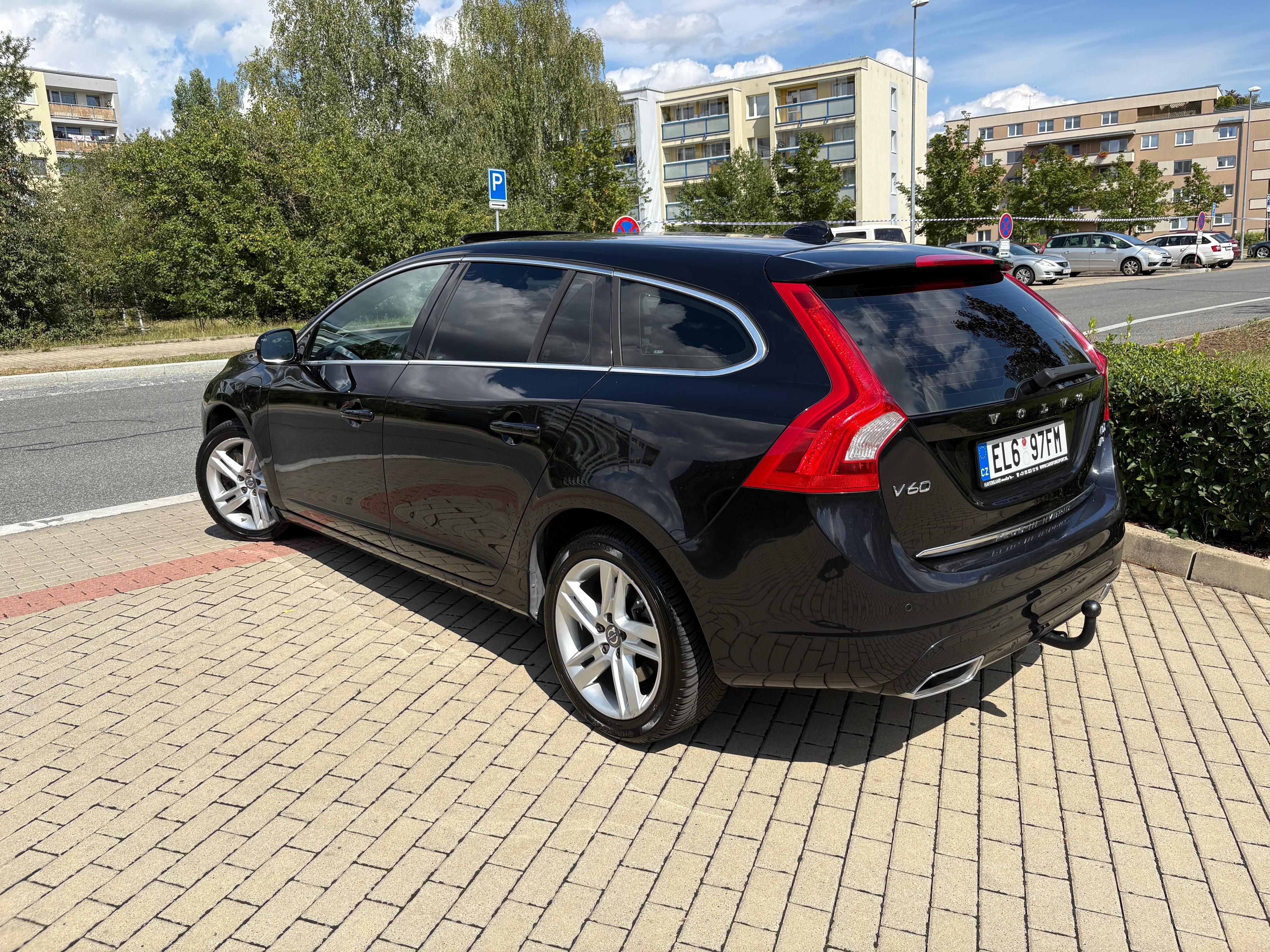 Volvo V60, 2.4D Plug-in hybrid - fotka 3