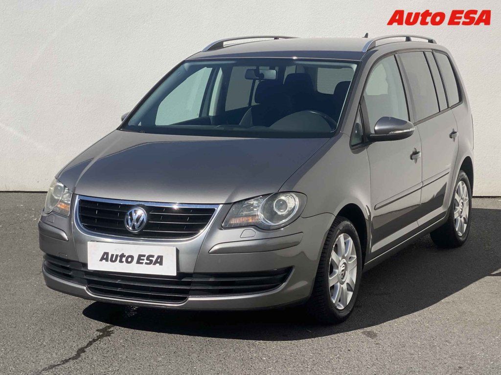 Volkswagen Touran, 1.6,navi - fotka 3