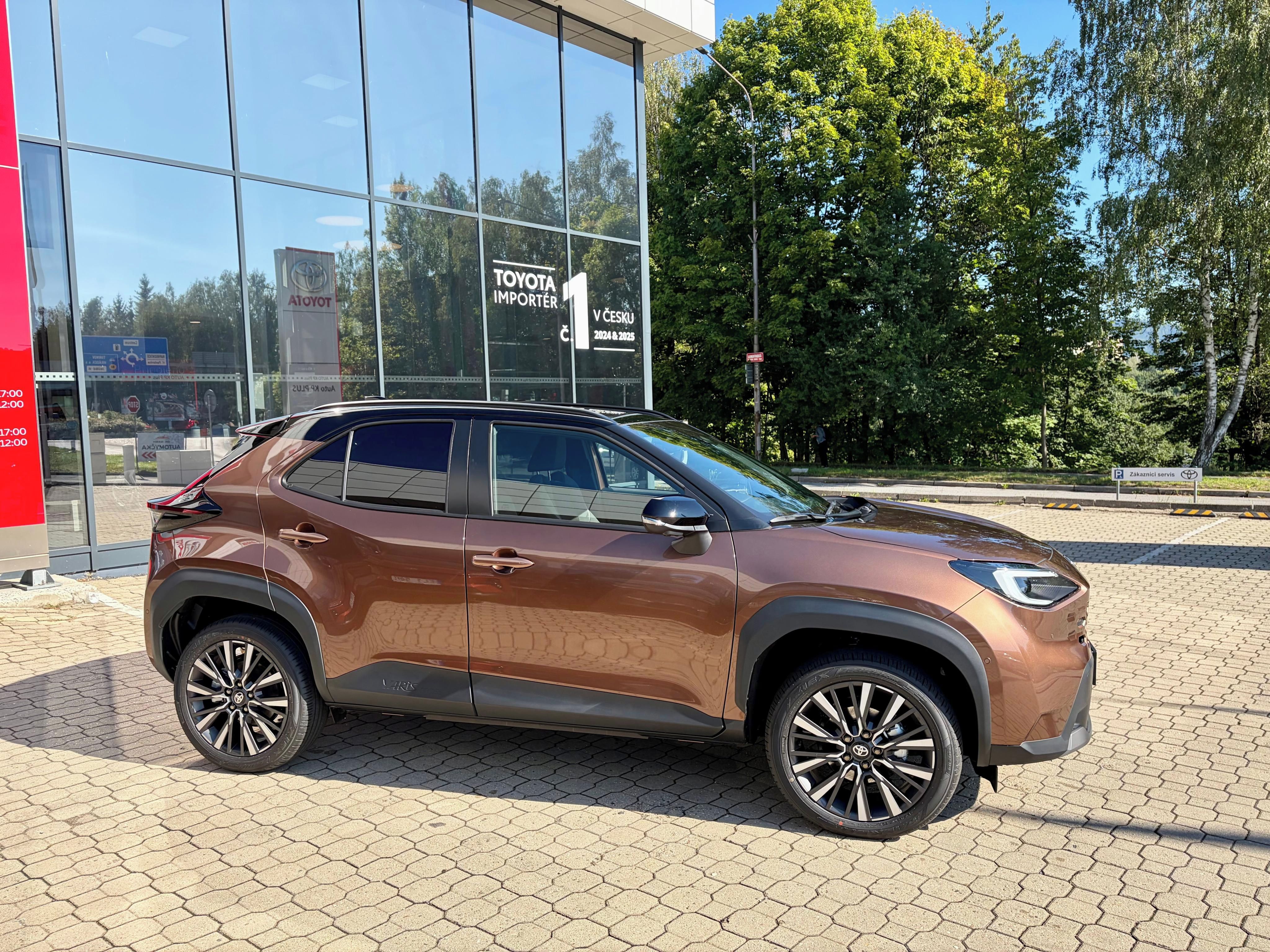 Toyota Yaris Cross, 1,5 130 4X4 Exe+Tech+VIP MY26 - fotka 3