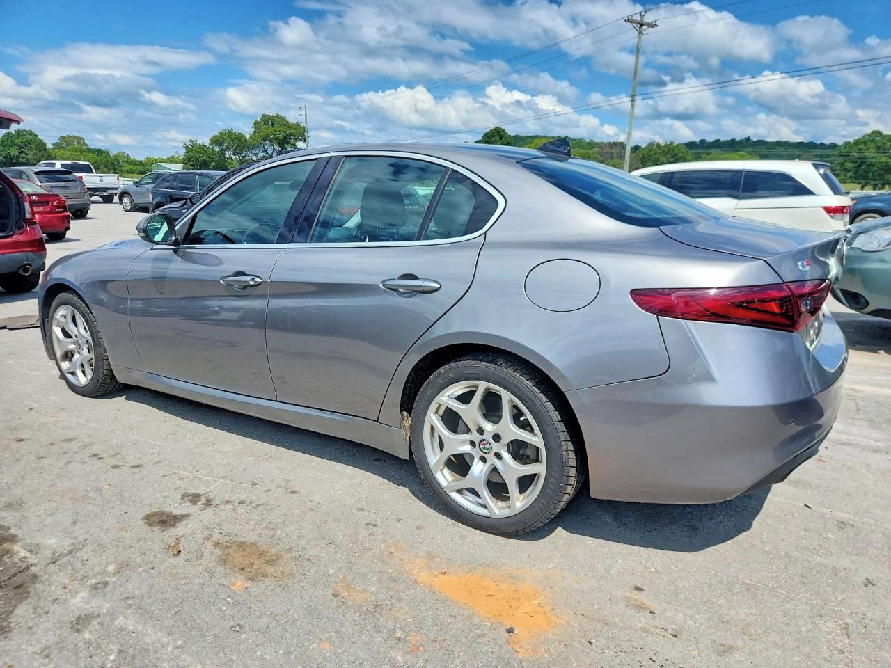 Alfa Romeo Giulia, Auto na cestě - fotka 3