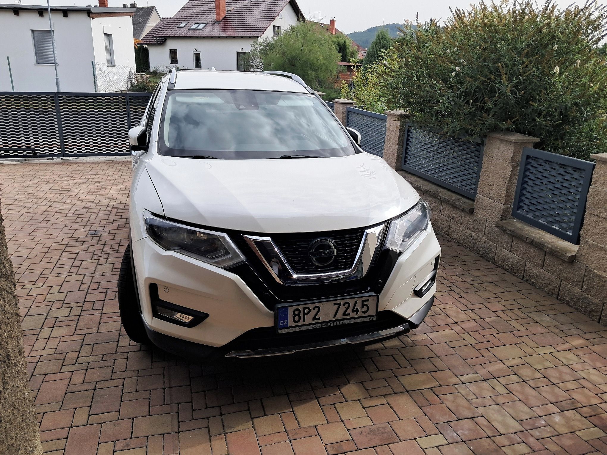 Nissan X-Trail, 1.75