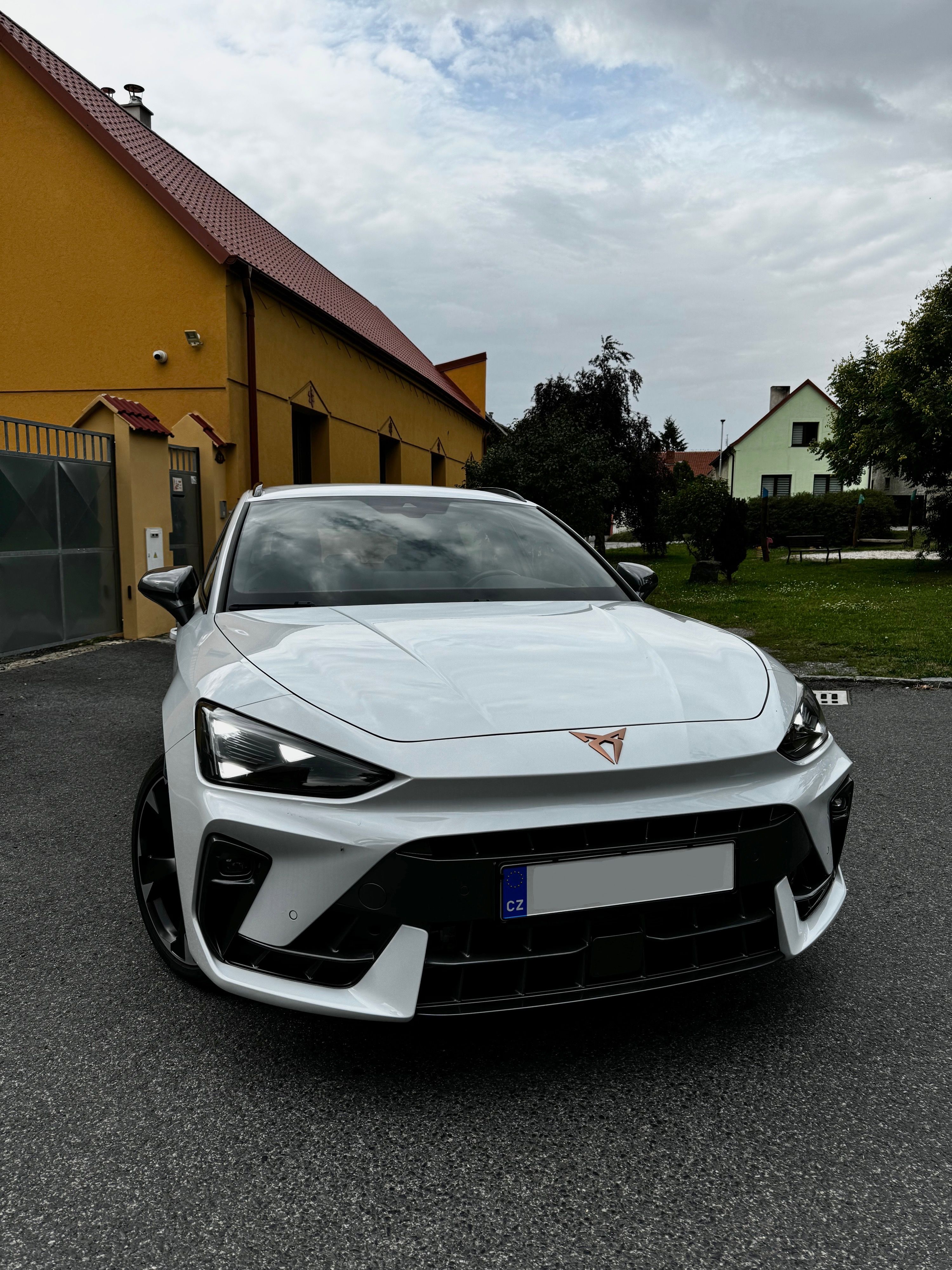 Cupra Leon, 1.5 TSI DSG - 110kW - V ZÁRUCE - fotka 2