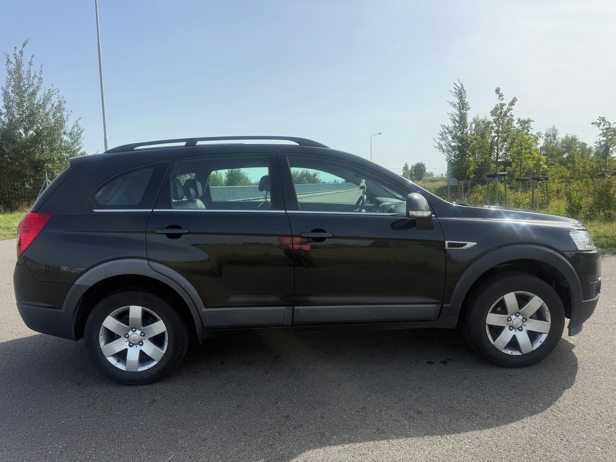 Chevrolet Captiva, 2,4  BENZIN *LPG* 7 MÍST - fotka 6