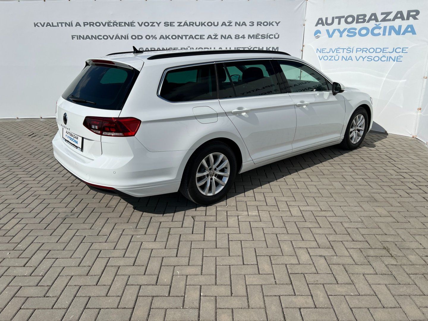 Volkswagen Passat, 2.0TDI 110KW  Business! LED! - fotka 4