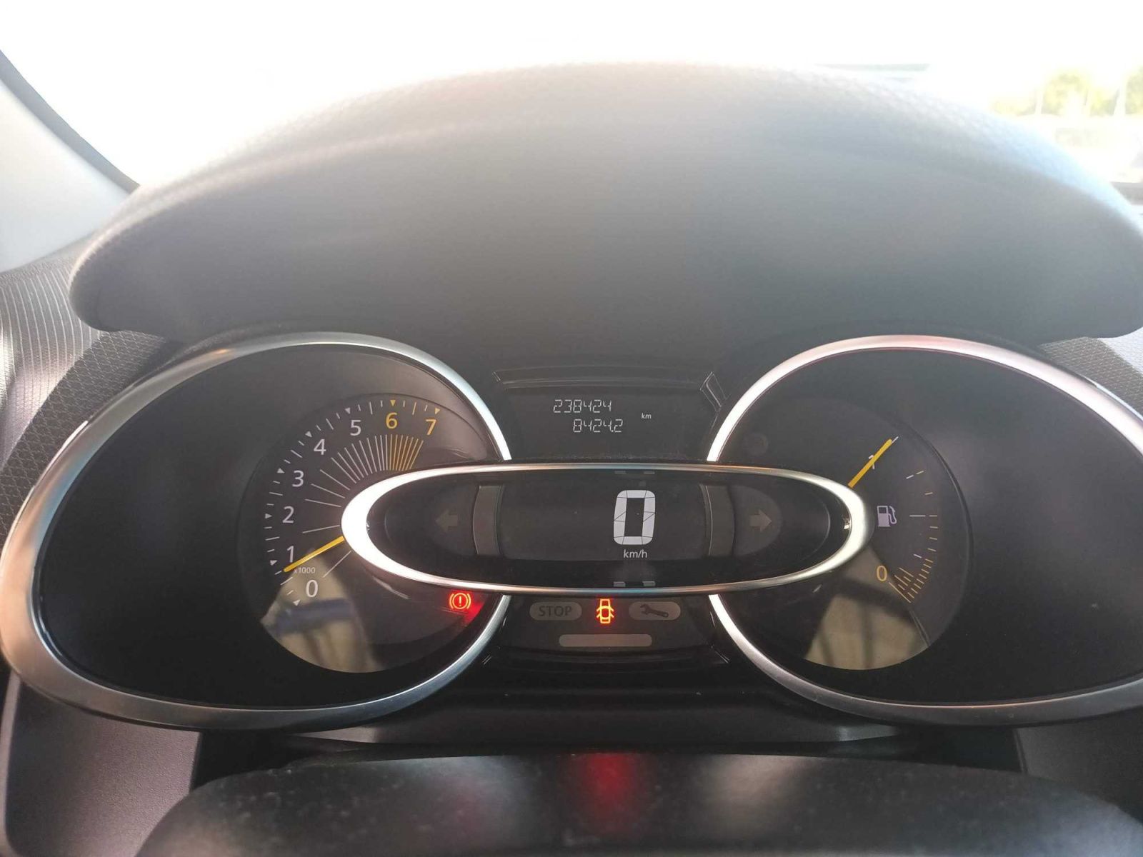 Renault Clio, 1.2 16V, Navi, Klima, Tempomat - fotka 3