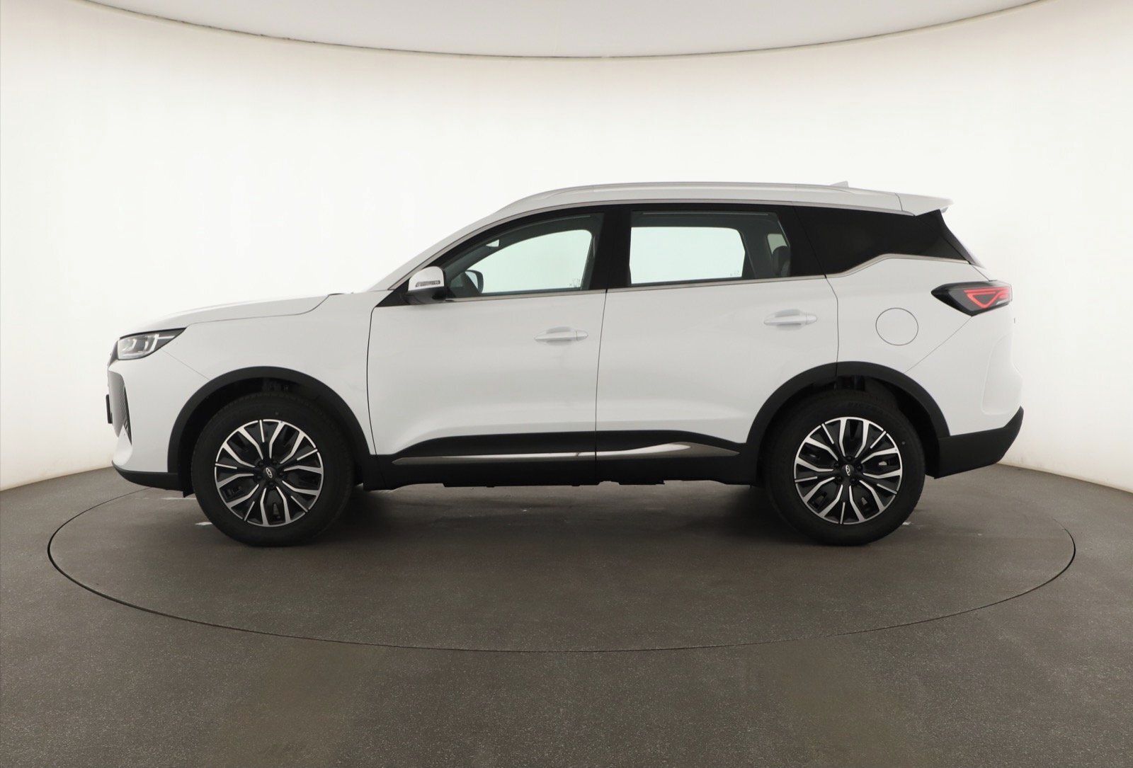 Chery Tiggo 7, 1.6 TGDI, Luxury, LUXURY - fotka 2