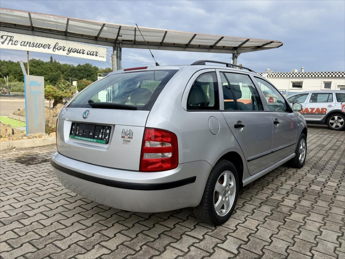 Škoda Fabia, 1,4 16V  COMFORT KLIMATIZACE - fotka 5