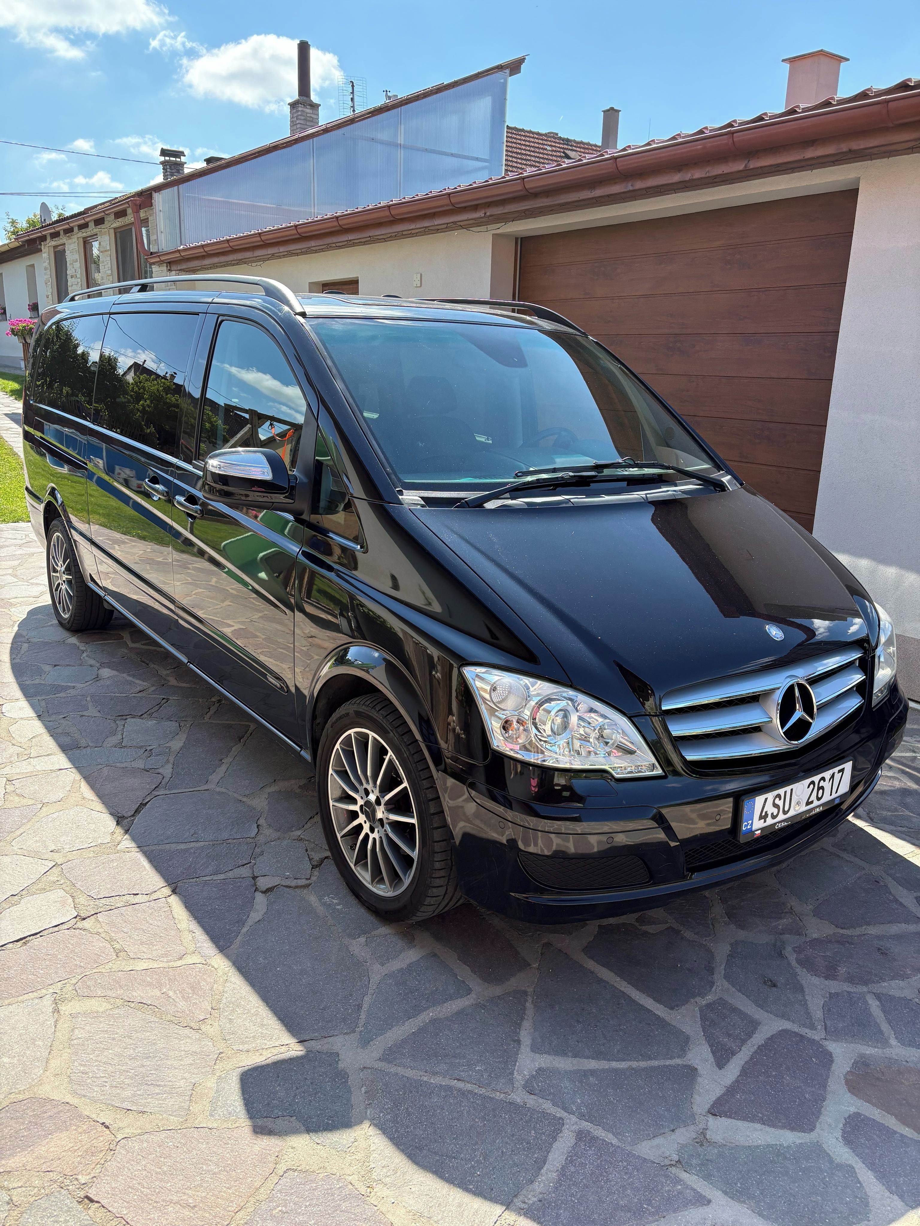 Mercedes-Benz Viano, Mercedes Viano 3.0 s TV