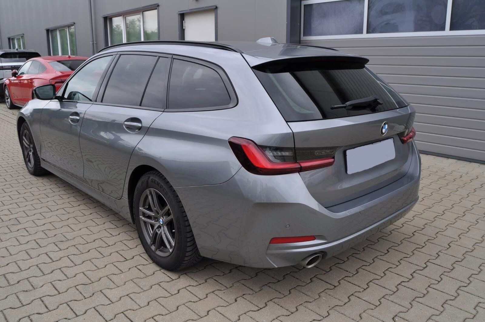 BMW Řada 3, 318i Touring Aut.*Navi*Led*DAB - fotka 2