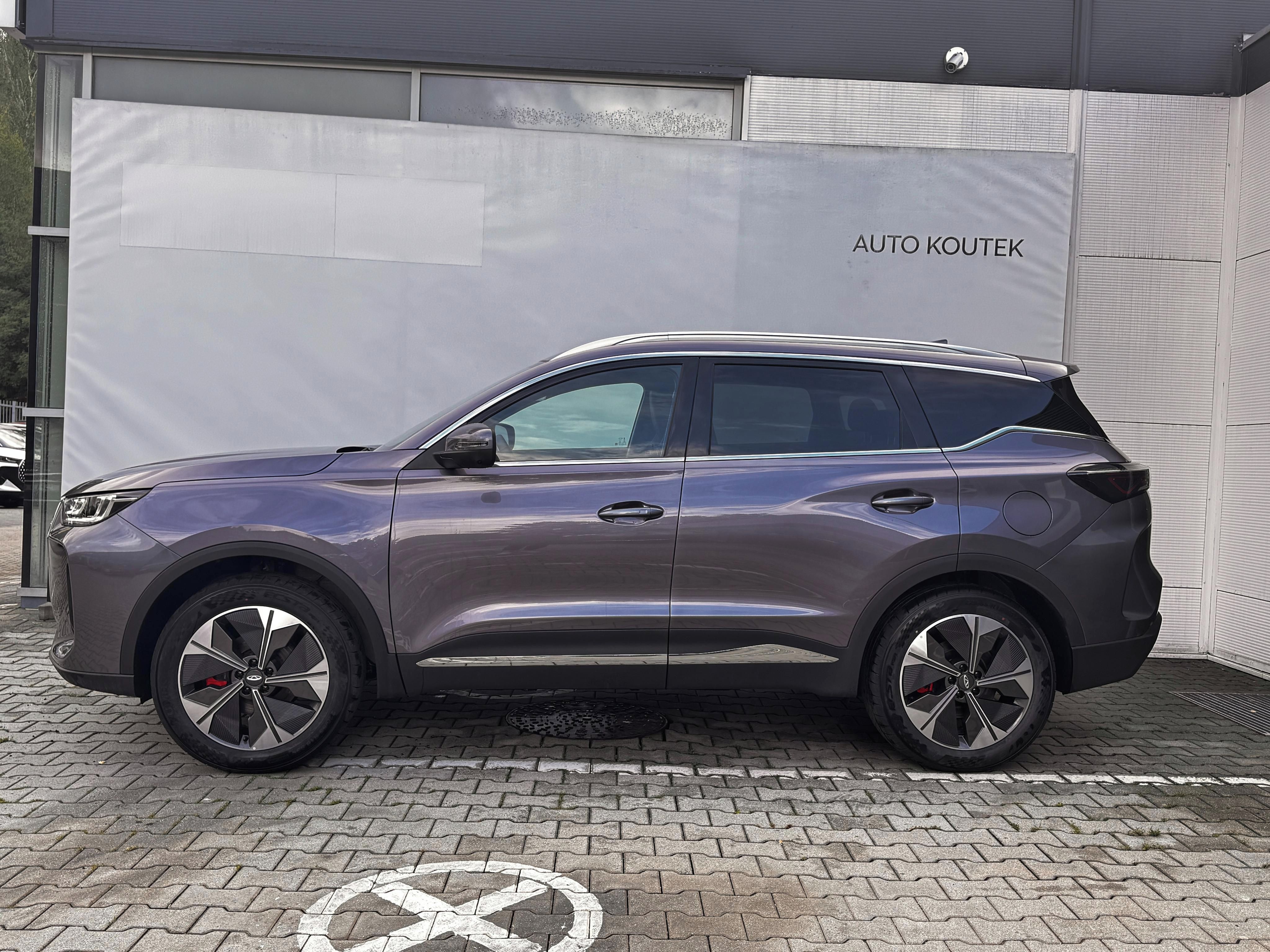 Chery Tiggo 7, Tiggo 7Unique 1,6T-GDI 4x4 - fotka 2