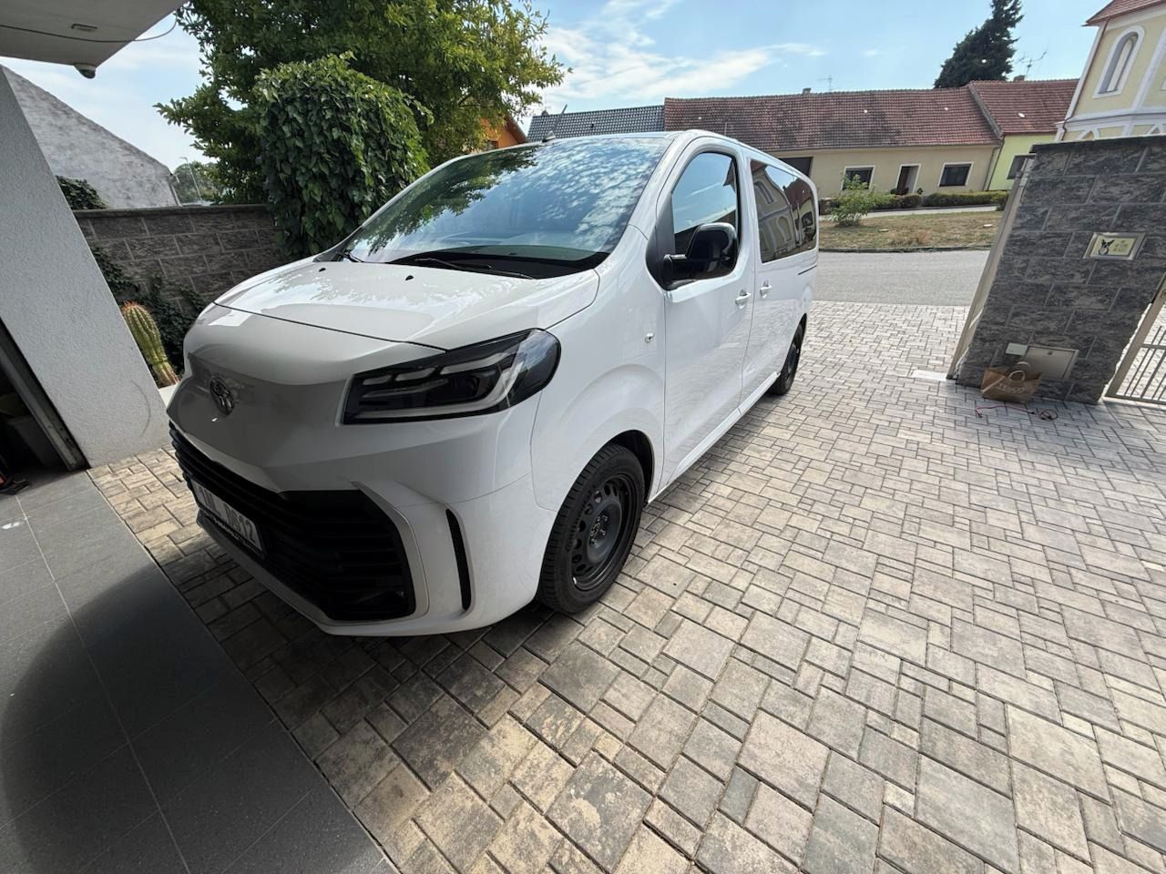 Toyota Proace, 9míst,carplay,sada zimních kol - fotka 6