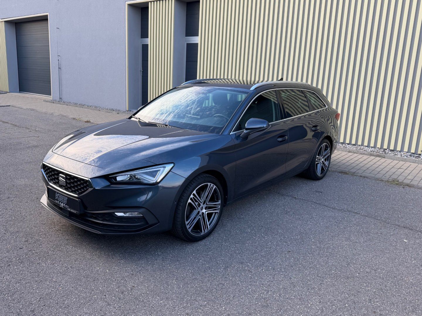 Seat Leon, ST 2.0TDi 110kW! DSG! Excellen - fotka 2
