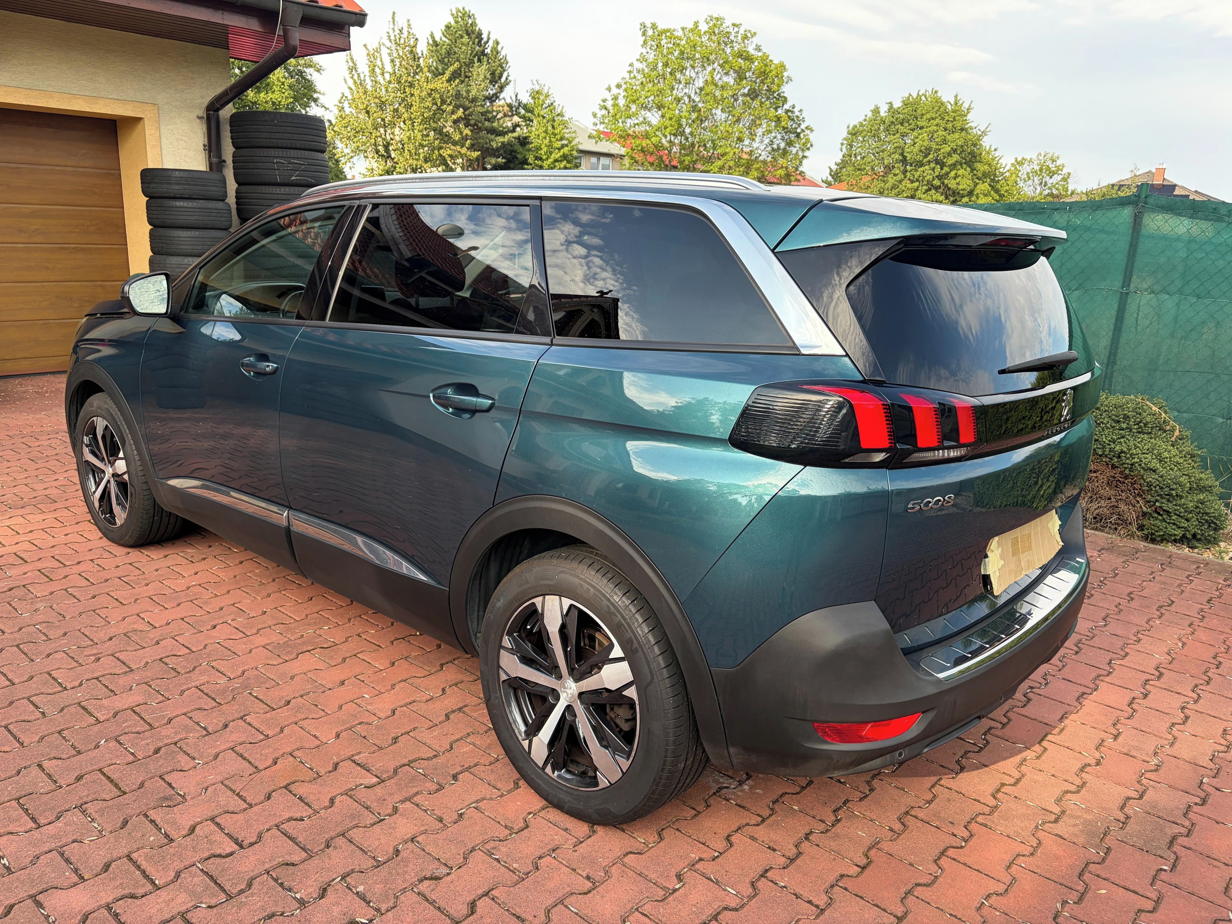Peugeot 5008, 1.2PT, 96kw, ČR, tažné, - fotka 4