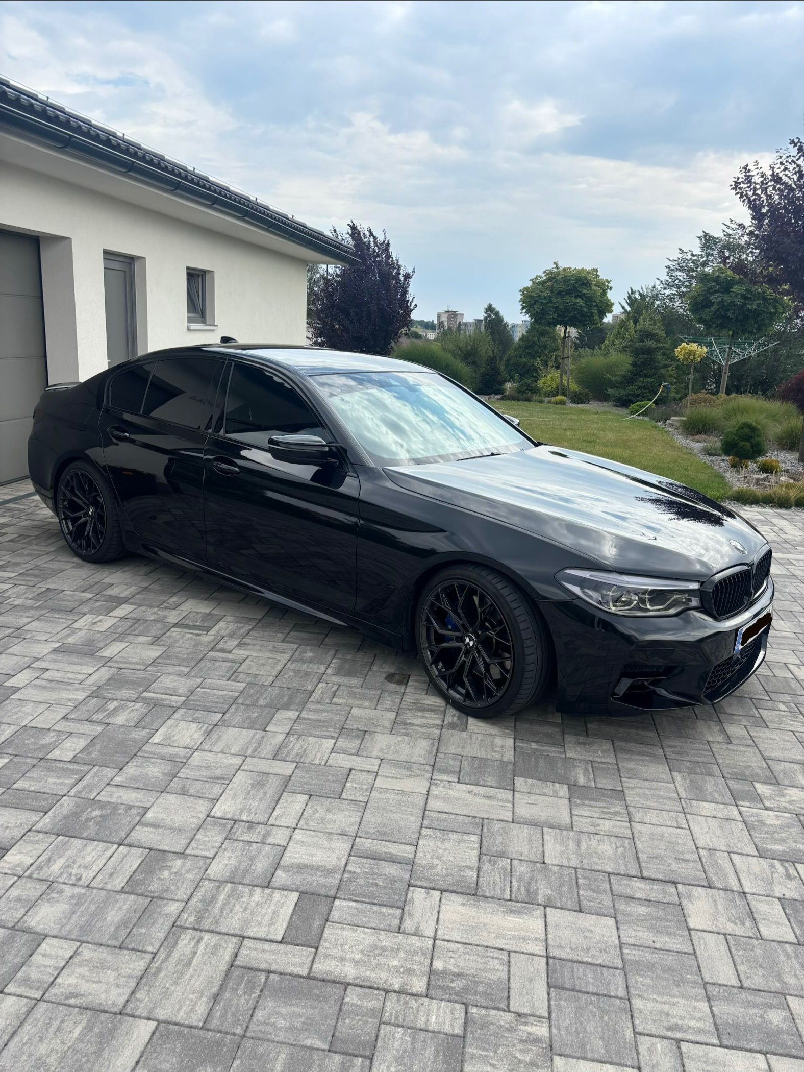 BMW Řada 5, BMW G30 M550i - fotka 3