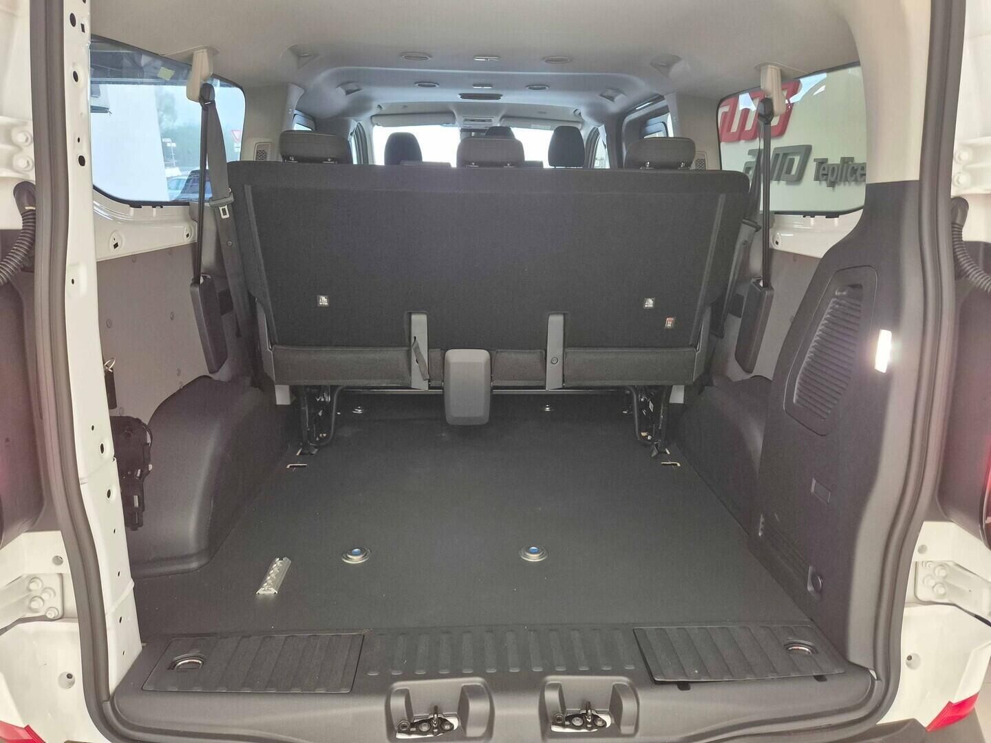 Volkswagen Transporter, Kombi 2,0 TDI DR SPV 110 kW - fotka 5