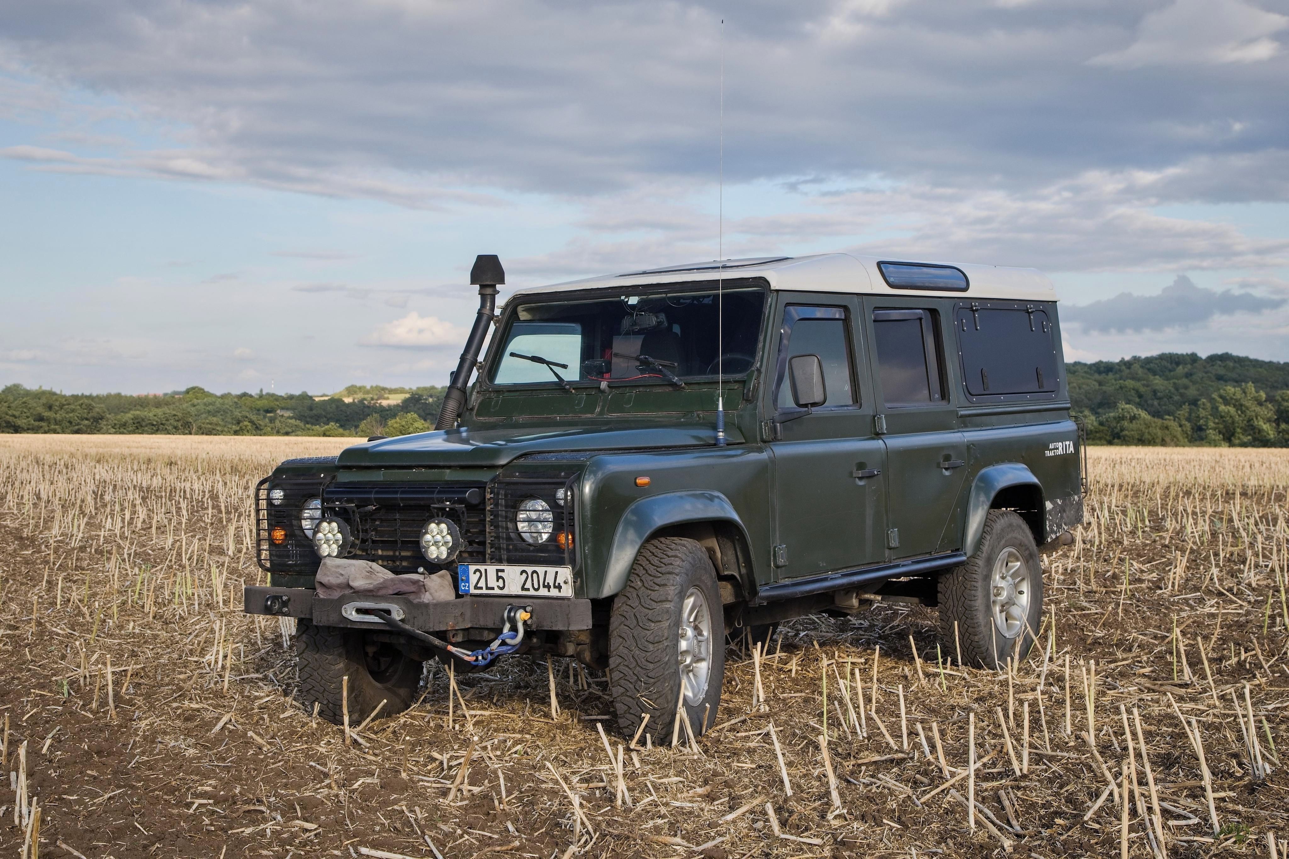 Land Rover Defender, Land Rover Defender 110 TD5 (1