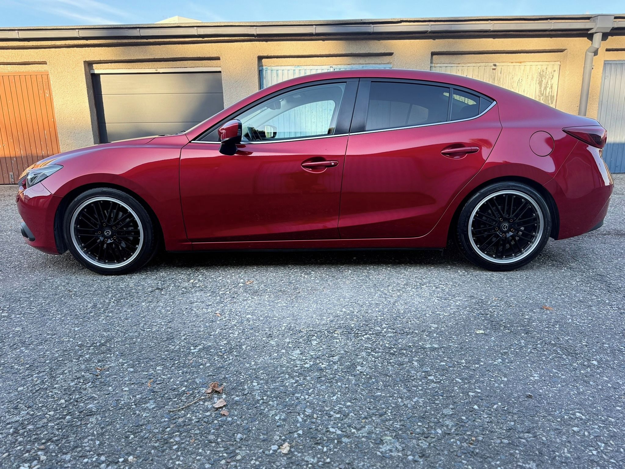 Mazda 3, 2.0 SkyActiv-G, 2 sady kol - fotka 6