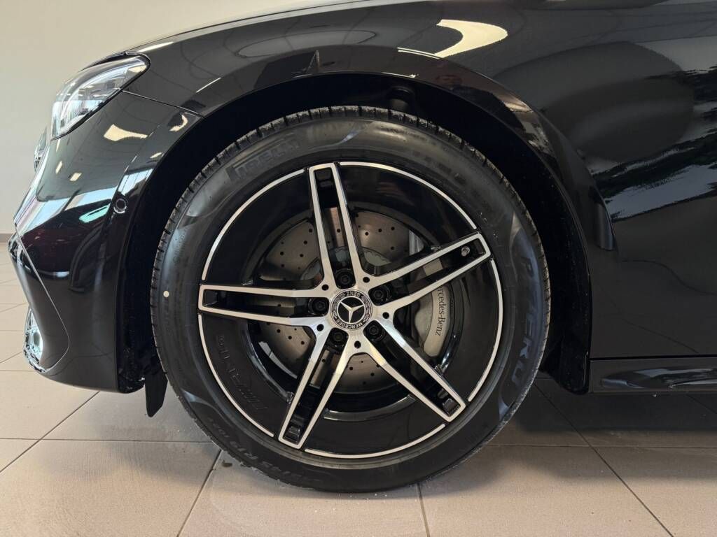 Mercedes-Benz Třídy E, 220 d 4MATIC - fotka 5