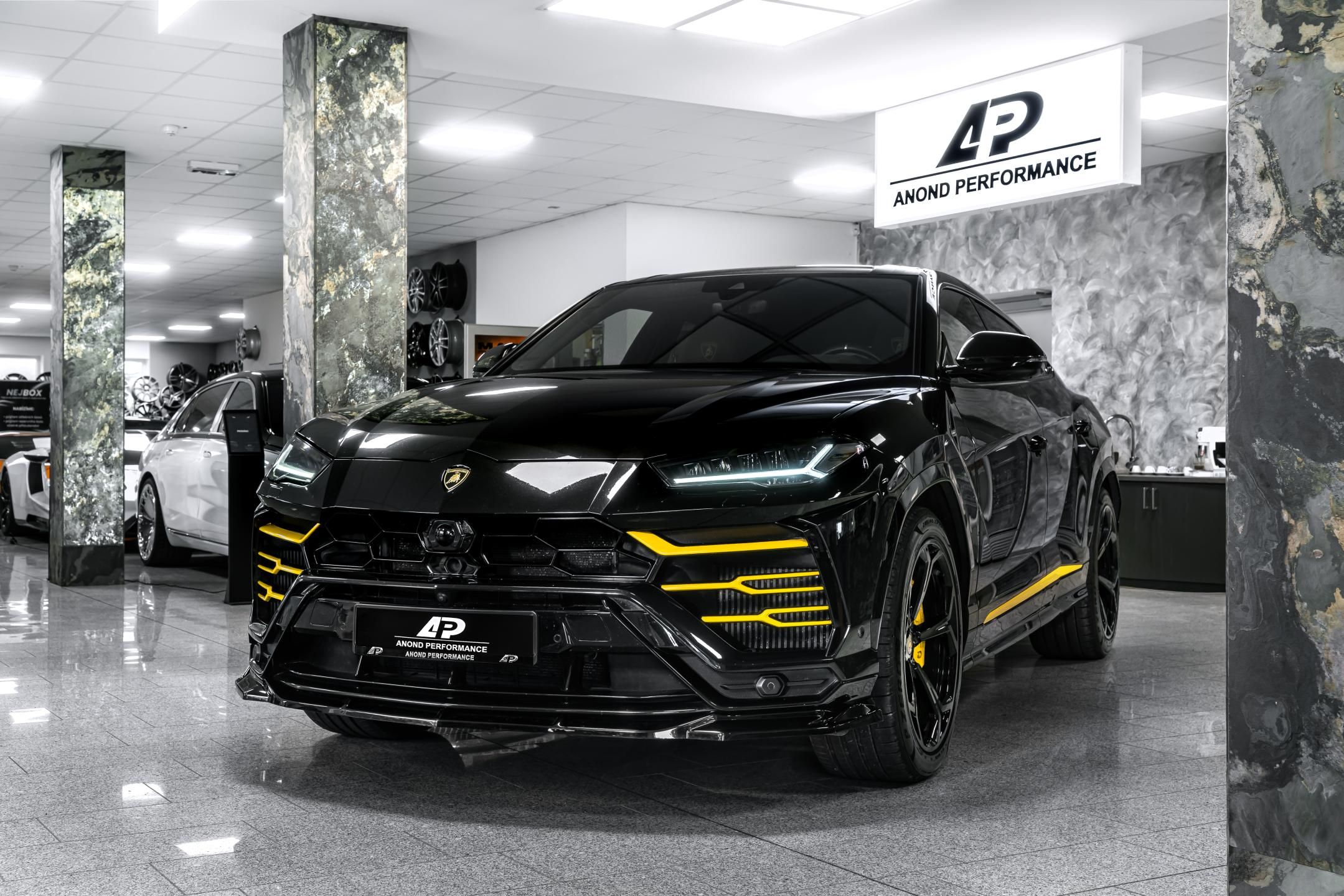Lamborghini Urus, B&O/360/PANO/KARBON/MASÁŽ/ - fotka 2