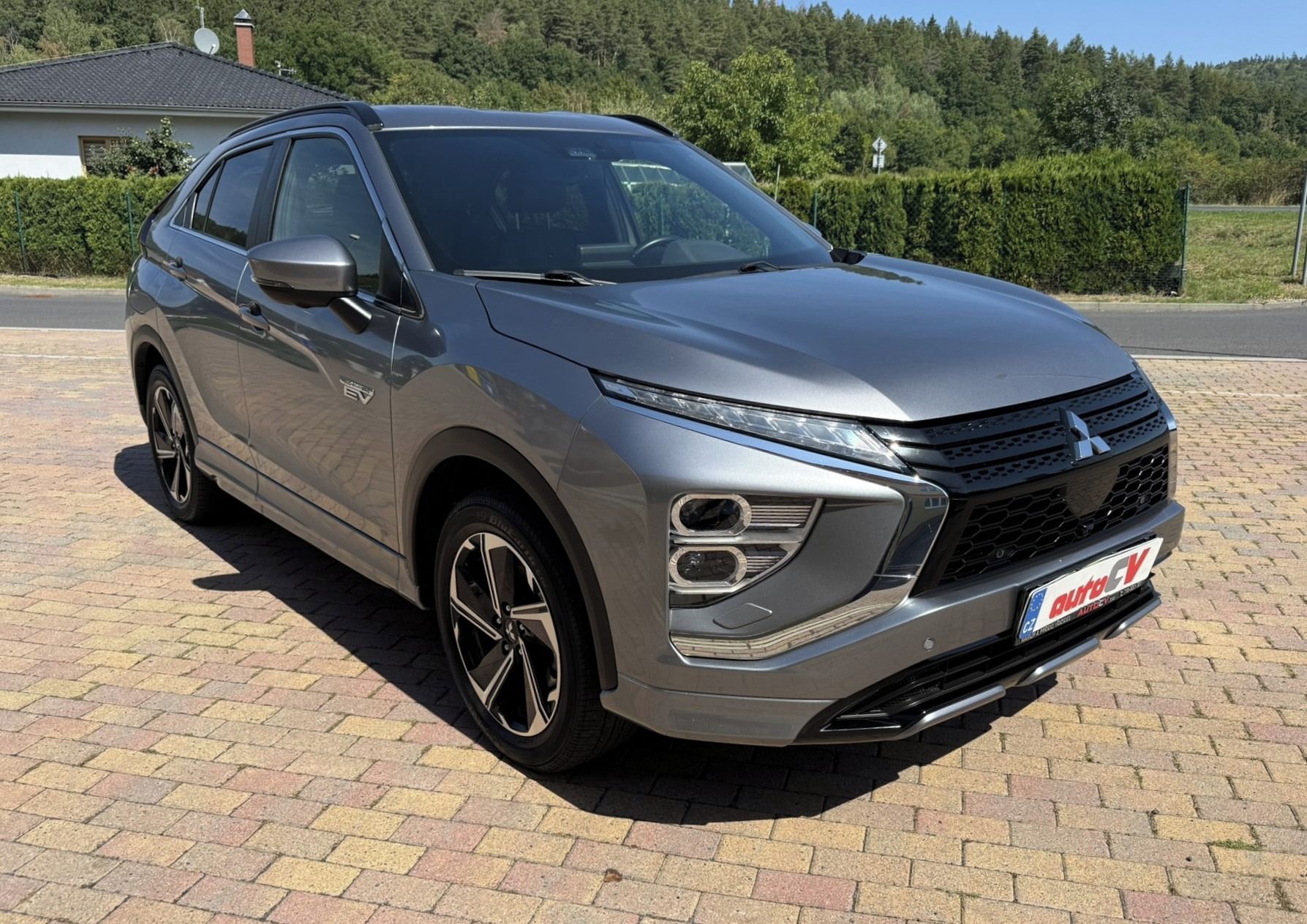 Mitsubishi Eclipse Cross, 2.4 PHEV 138kW 4x4 ZÁRUKA - fotka 5