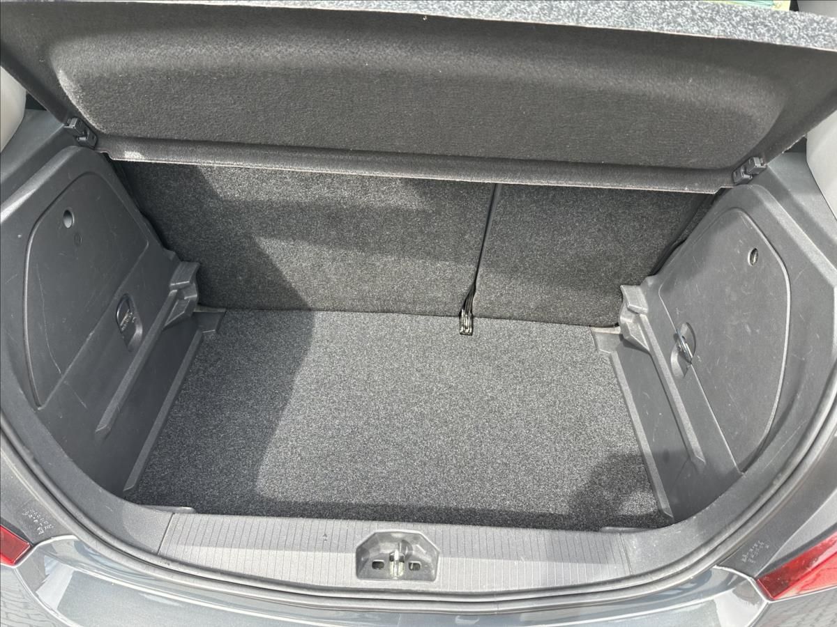 Opel Corsa, 1,4 AUTOMAT - fotka 5