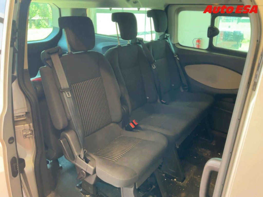 Ford Tourneo Custom, 2.2TDCi L2 9míst,Trend - fotka 4