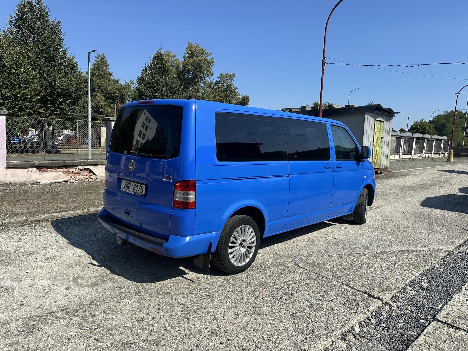 Volkswagen Caravelle, 2.5 TDI 128kw 4x4 8 míst - fotka 3