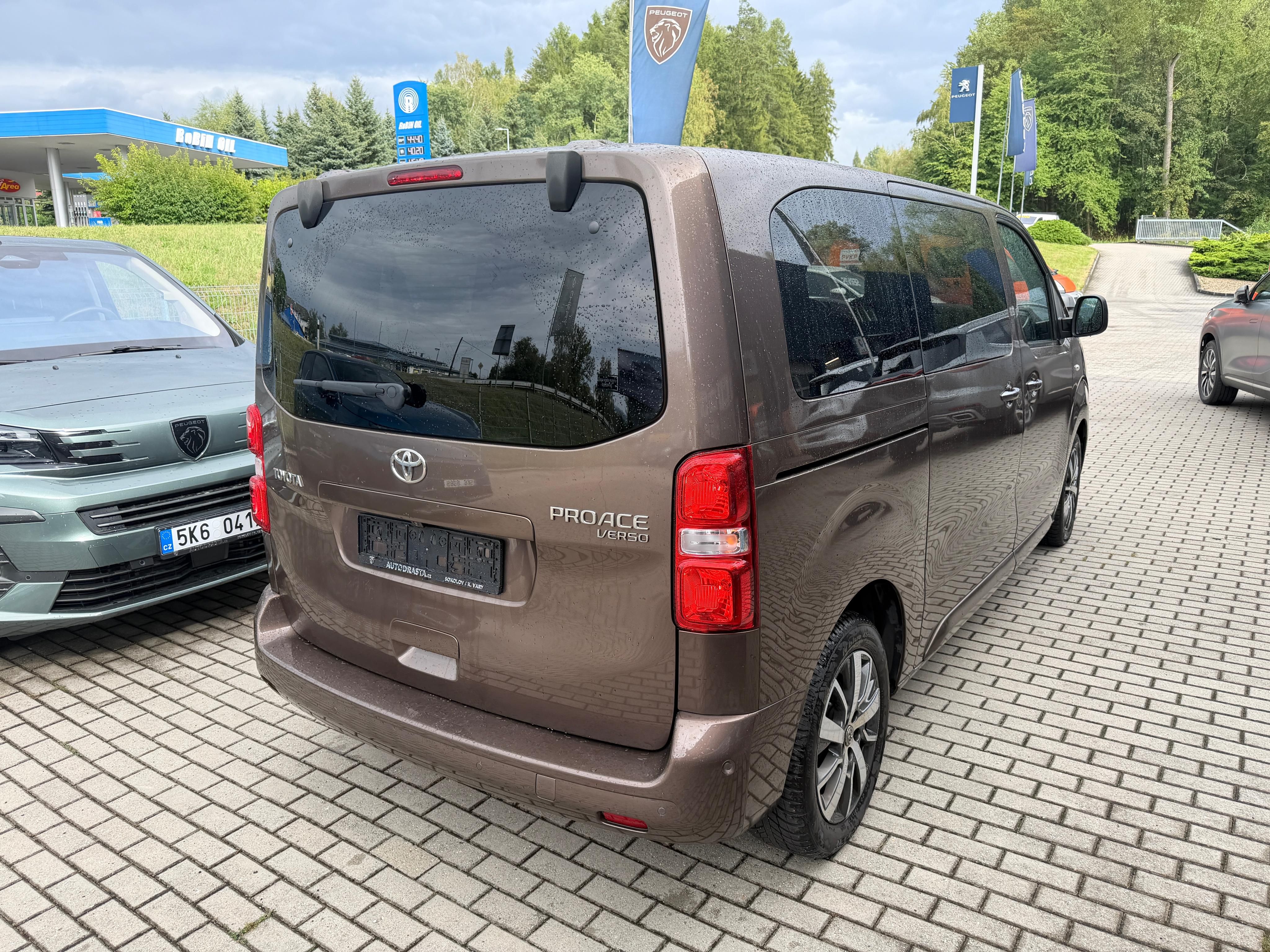 Toyota Proace Verso, L2 2.0 BHDi 110 Kw - fotka 4