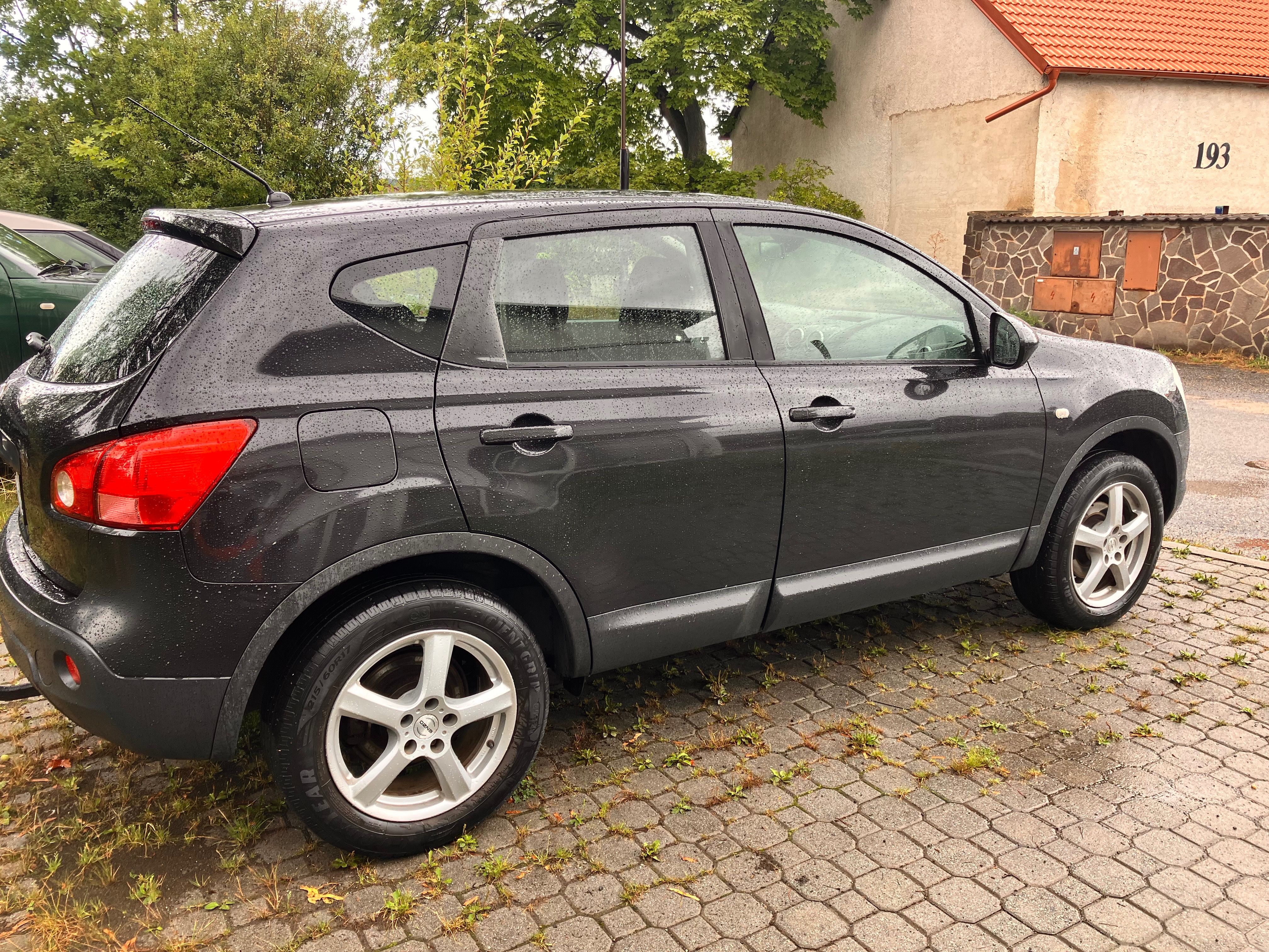 Nissan Qashqai, 2.0 - fotka 4