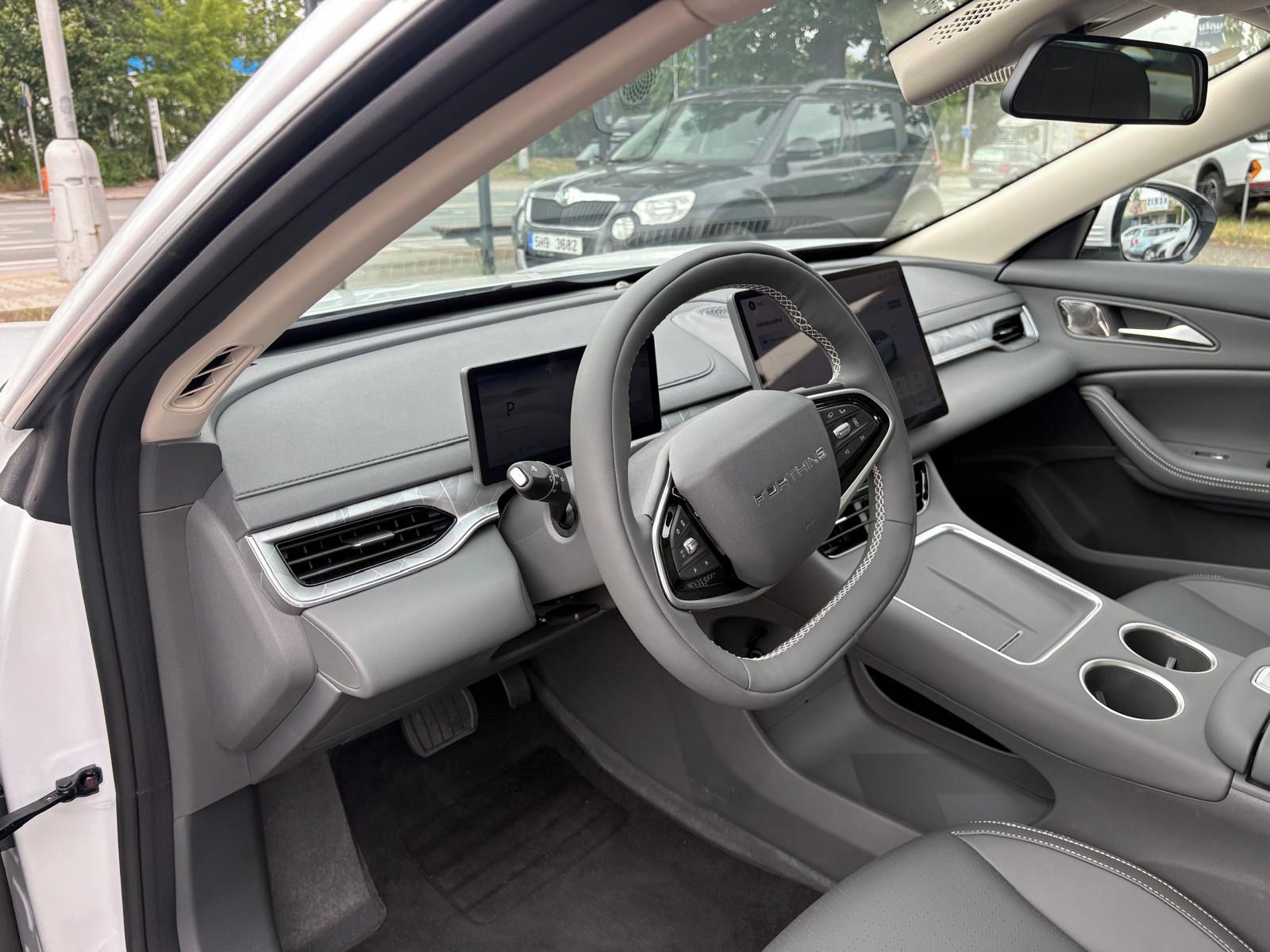 Forthing S7 REEV, Exclusive - fotka 6