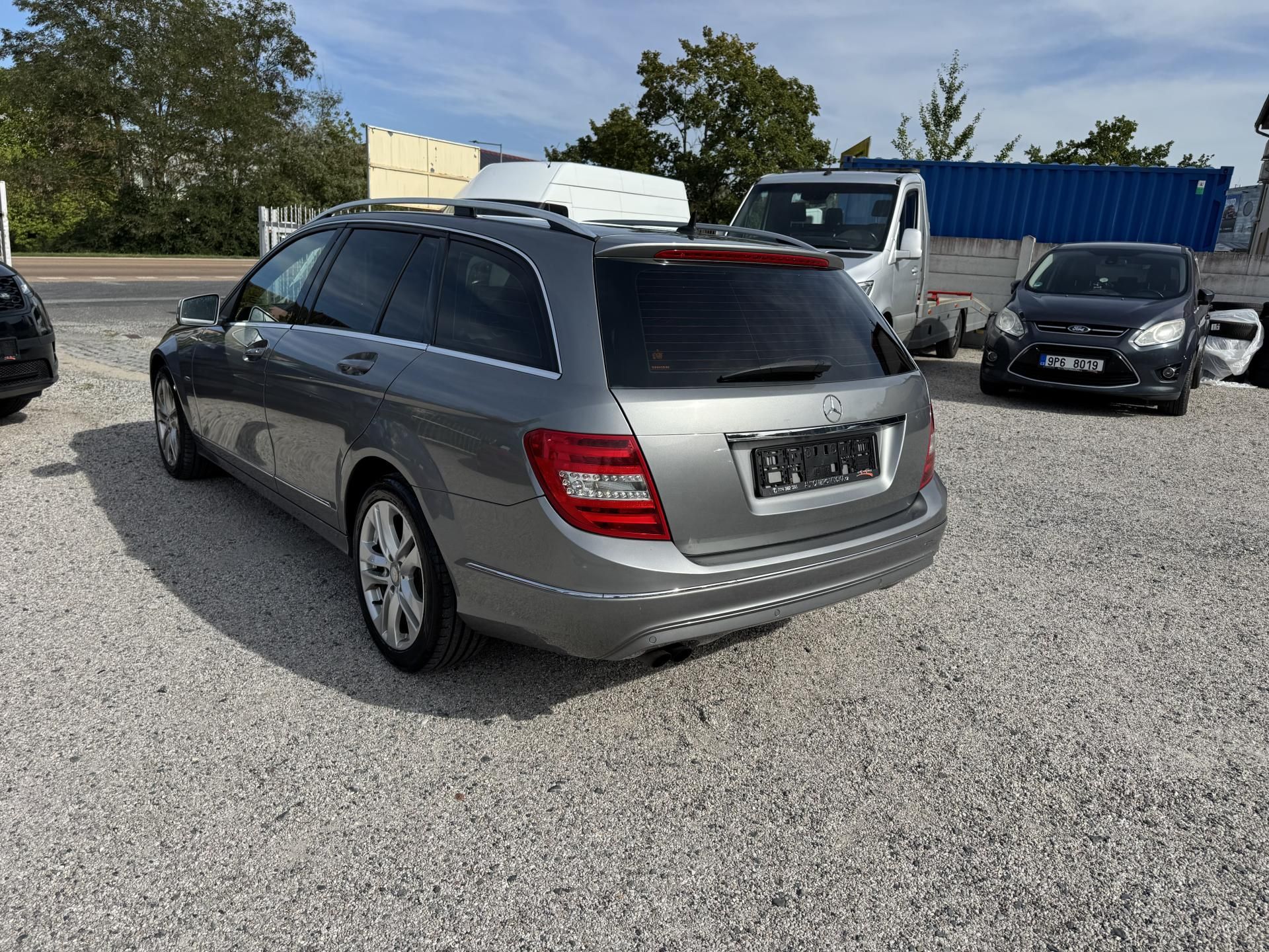 Mercedes-Benz Třídy C, 1.8i C180 115Kw Automat - fotka 5