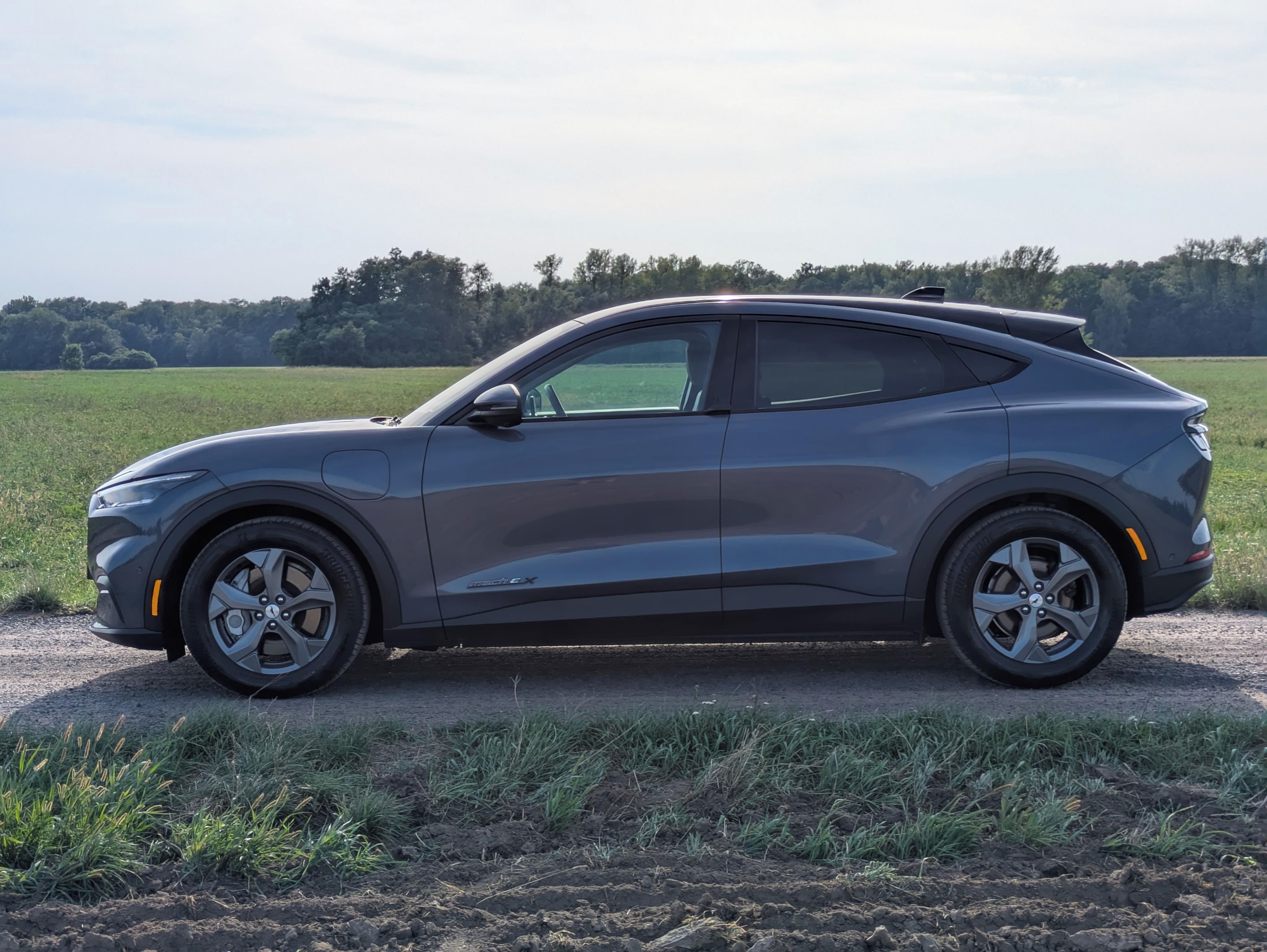 Ford Mustang Mach-E, 99kWh, ER Premium RWD, SOH 93% - fotka 4