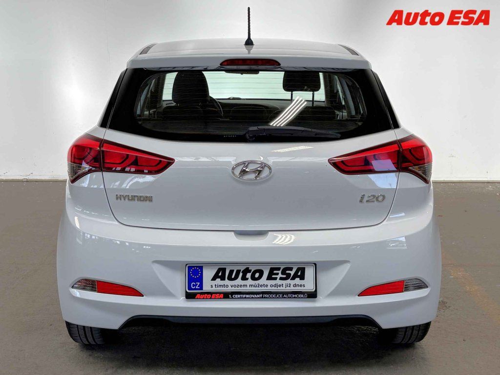 Hyundai i20, 1.25 i,1.maj,ČR - fotka 5