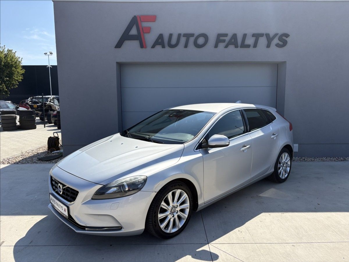 Volvo V40, 1,6 D 84 kw. Č.R. - fotka 3